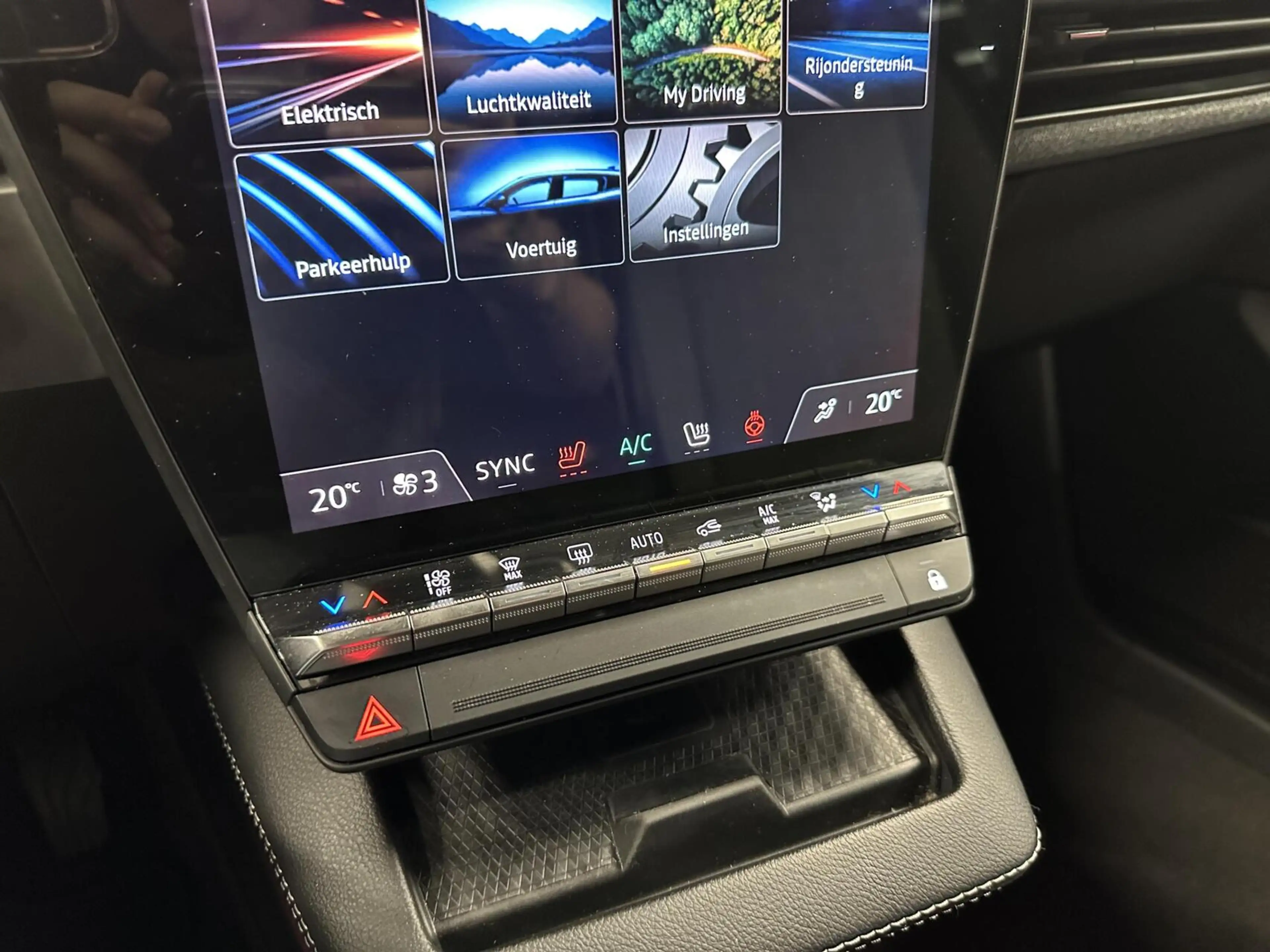 Renault Megane E-Tech EV60 93% SOH Optimum Charge Techno CAMERA CARPLAY — photo 34