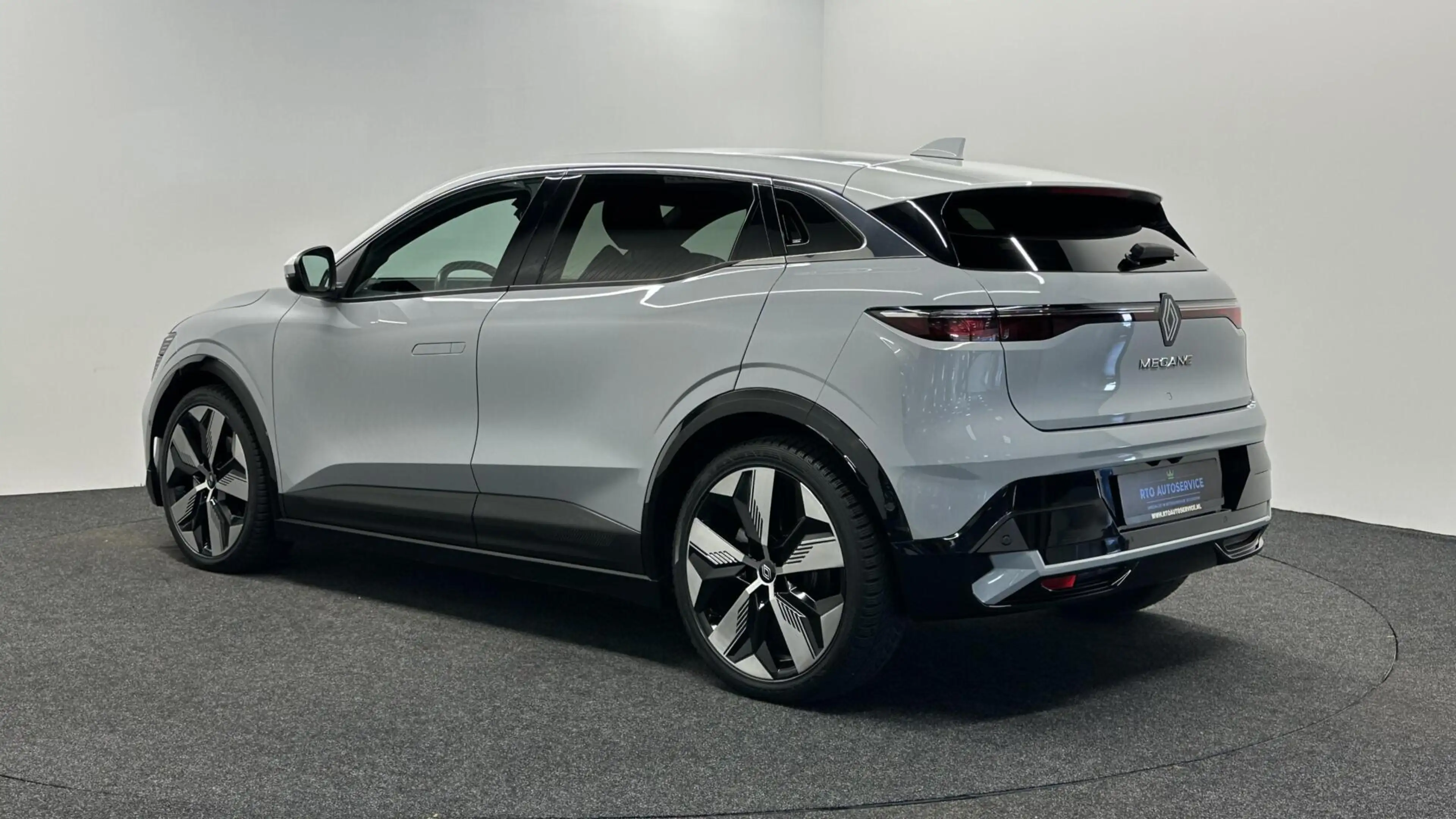 Renault Megane E-Tech EV60 93% SOH Optimum Charge Techno CAMERA CARPLAY — photo 4