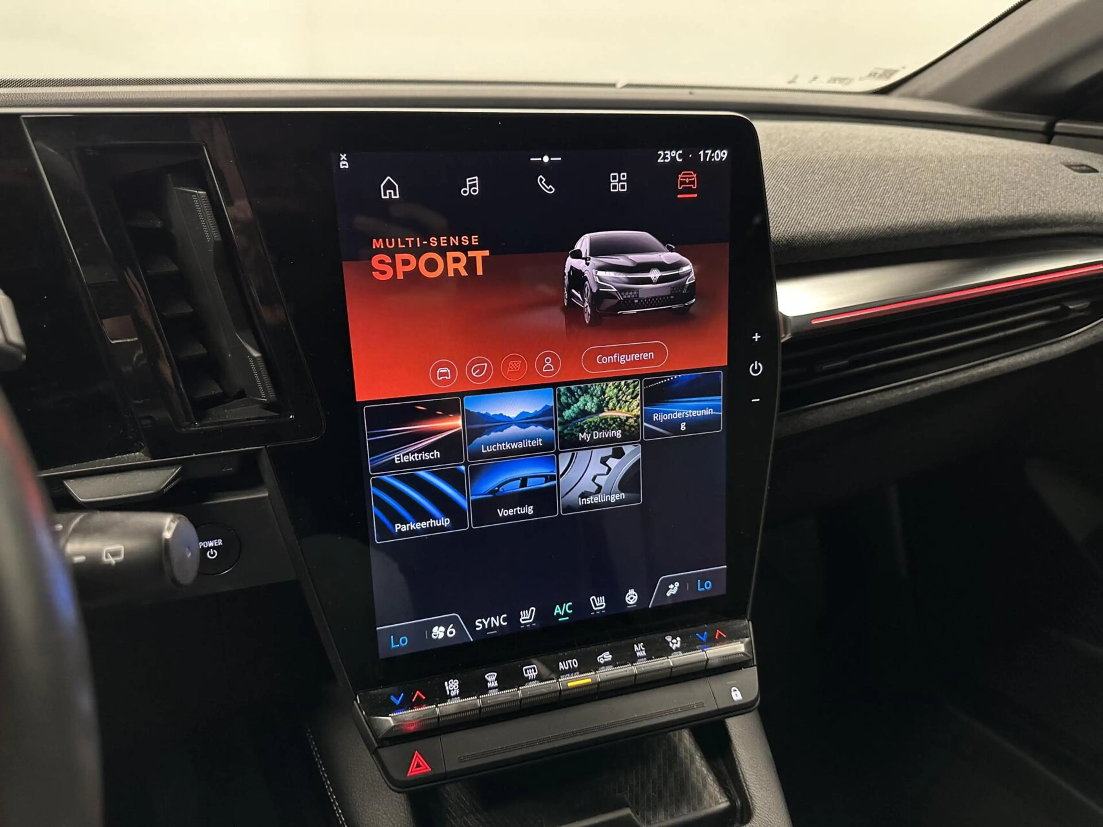 Renault Megane E-Tech EV60 93% SOH Optimum Charge Techno CAMERA CARPLAY — photo 29