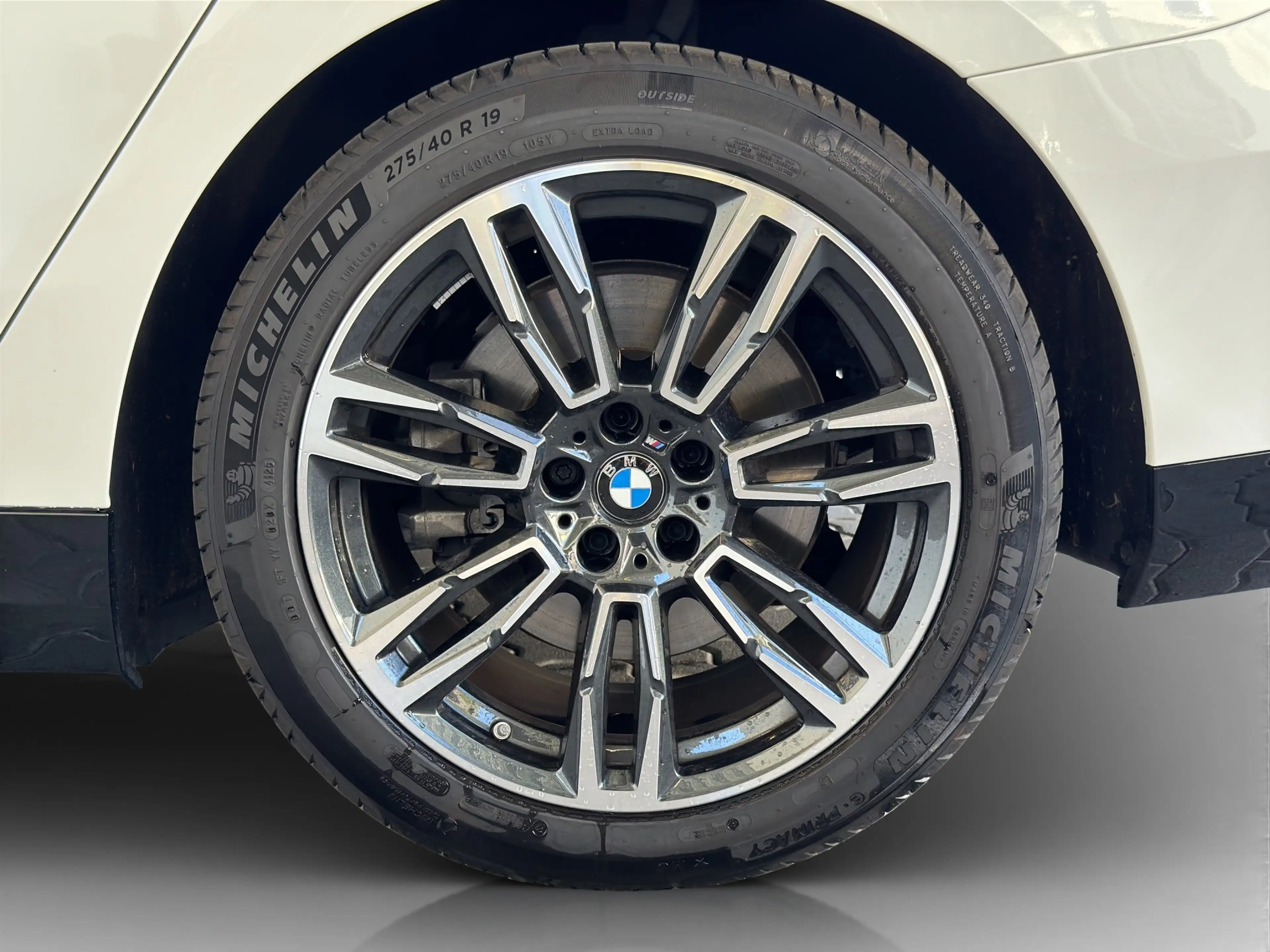 BMW 550 e xDrive Touring M Sportpaket — photo 10
