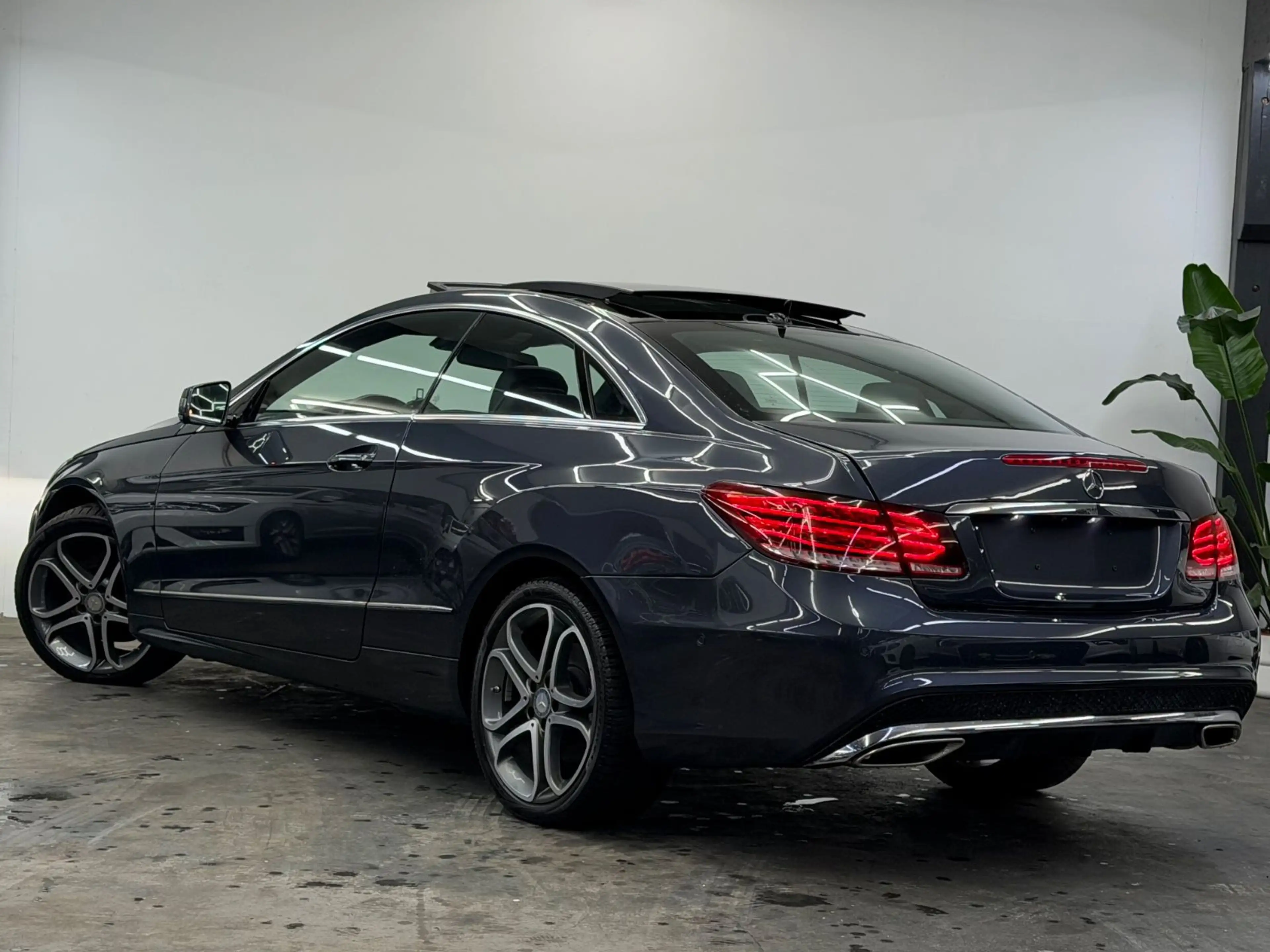 Mercedes-Benz E 350 E Coupe E 350 BlueTec / d — photo 5