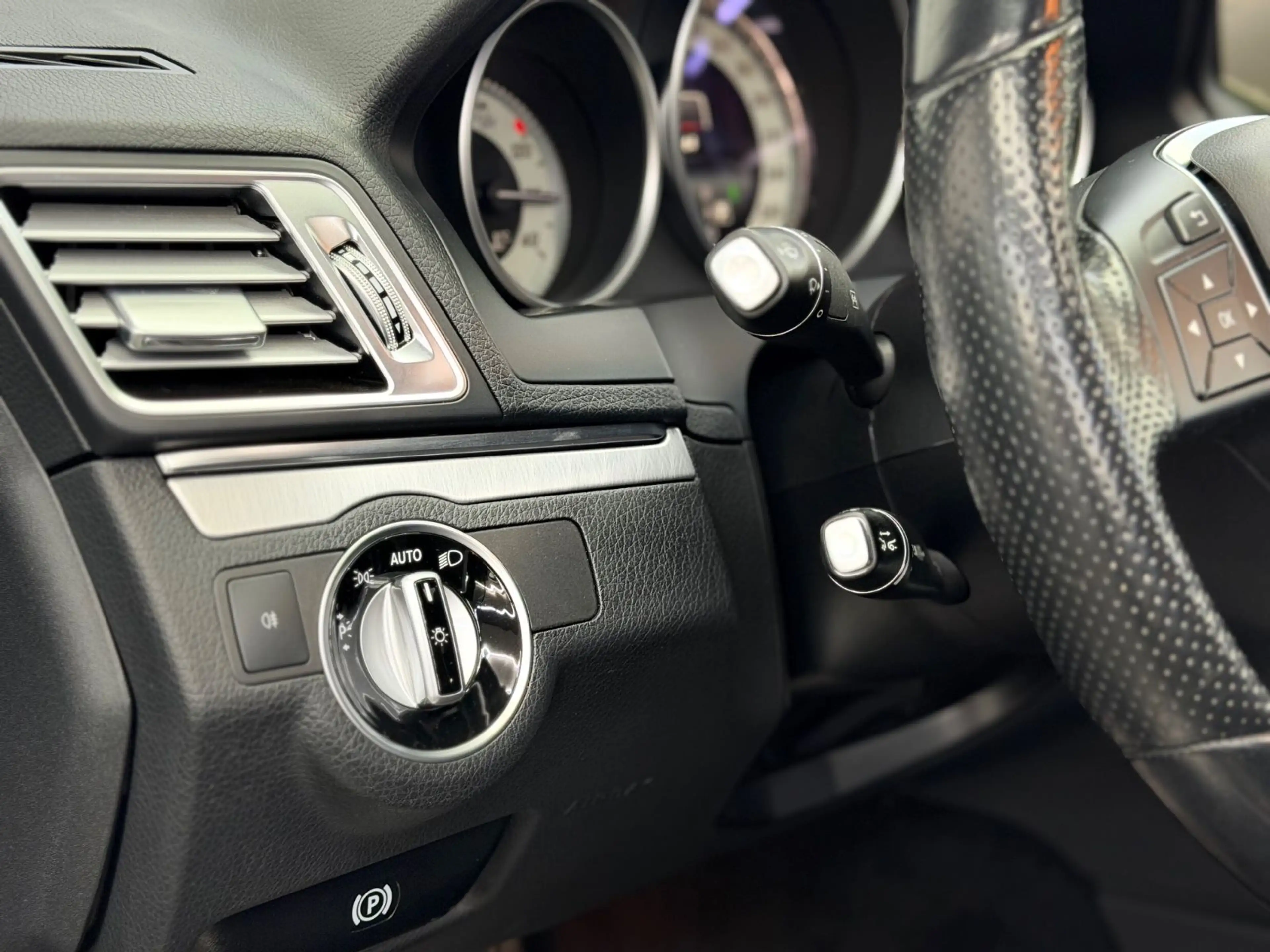 Mercedes-Benz E 350 E Coupe E 350 BlueTec / d — photo 13