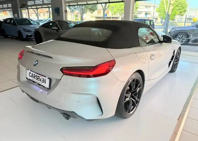 BMW Z4 view 5