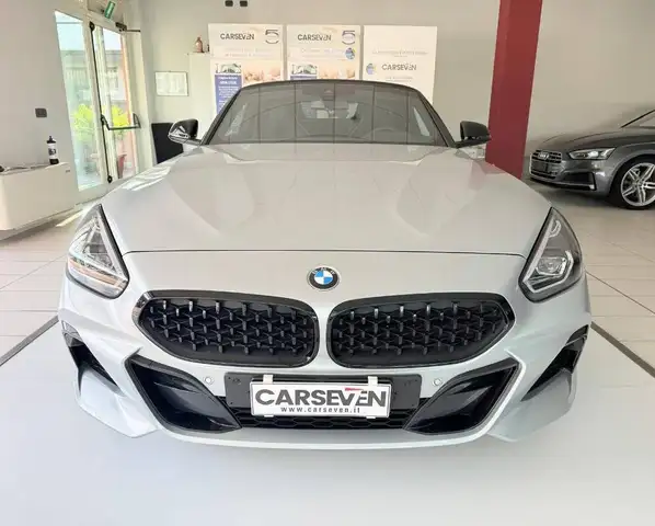 BMW Z4 view 2