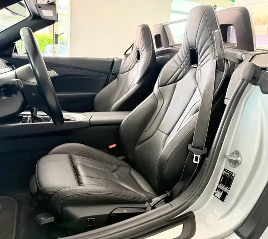 BMW Z4 view 12