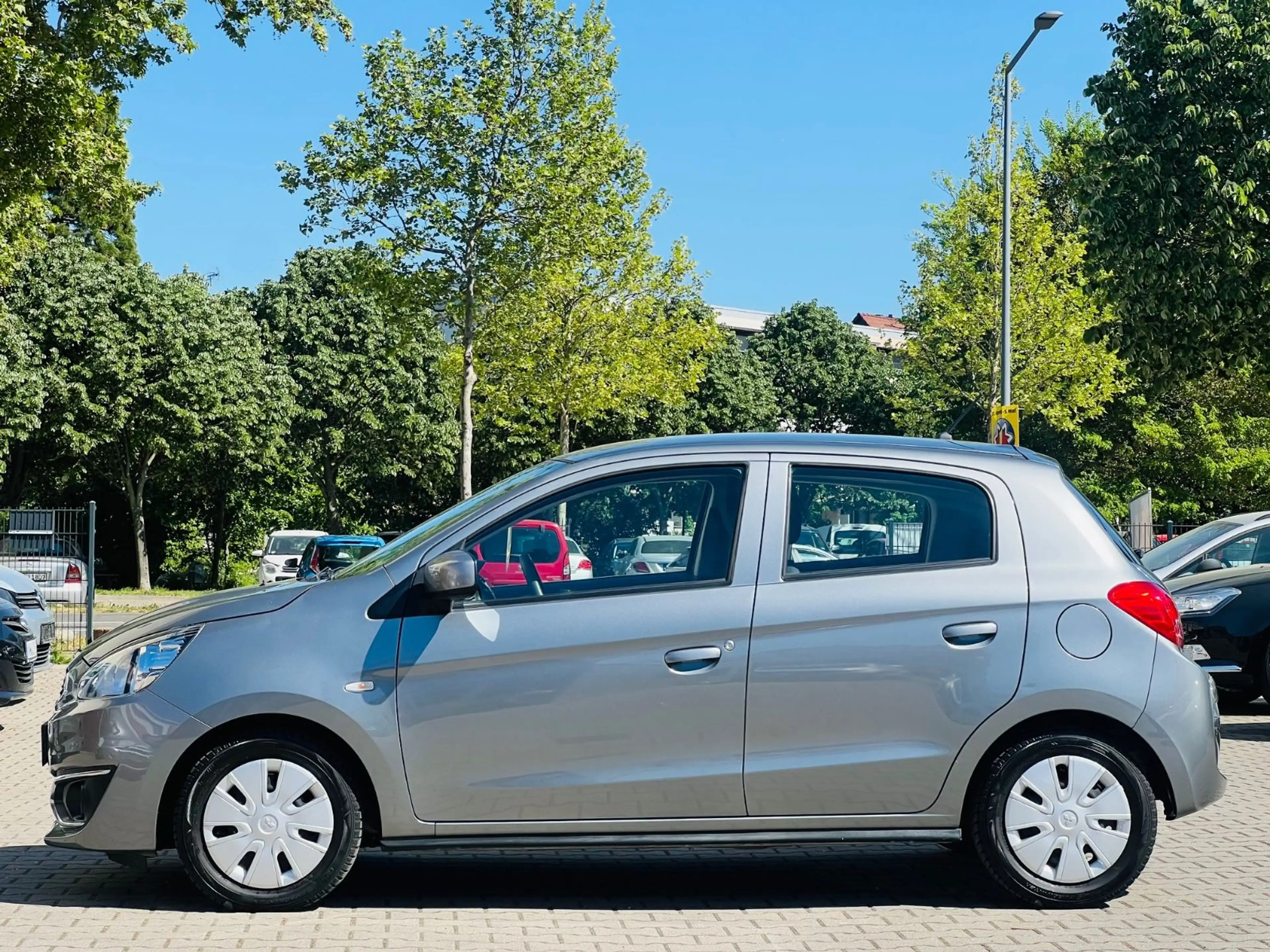 Mitsubishi Space Star +2 HAND+KLIMA+USB+WENIG KM+TÜV NEU — photo 8