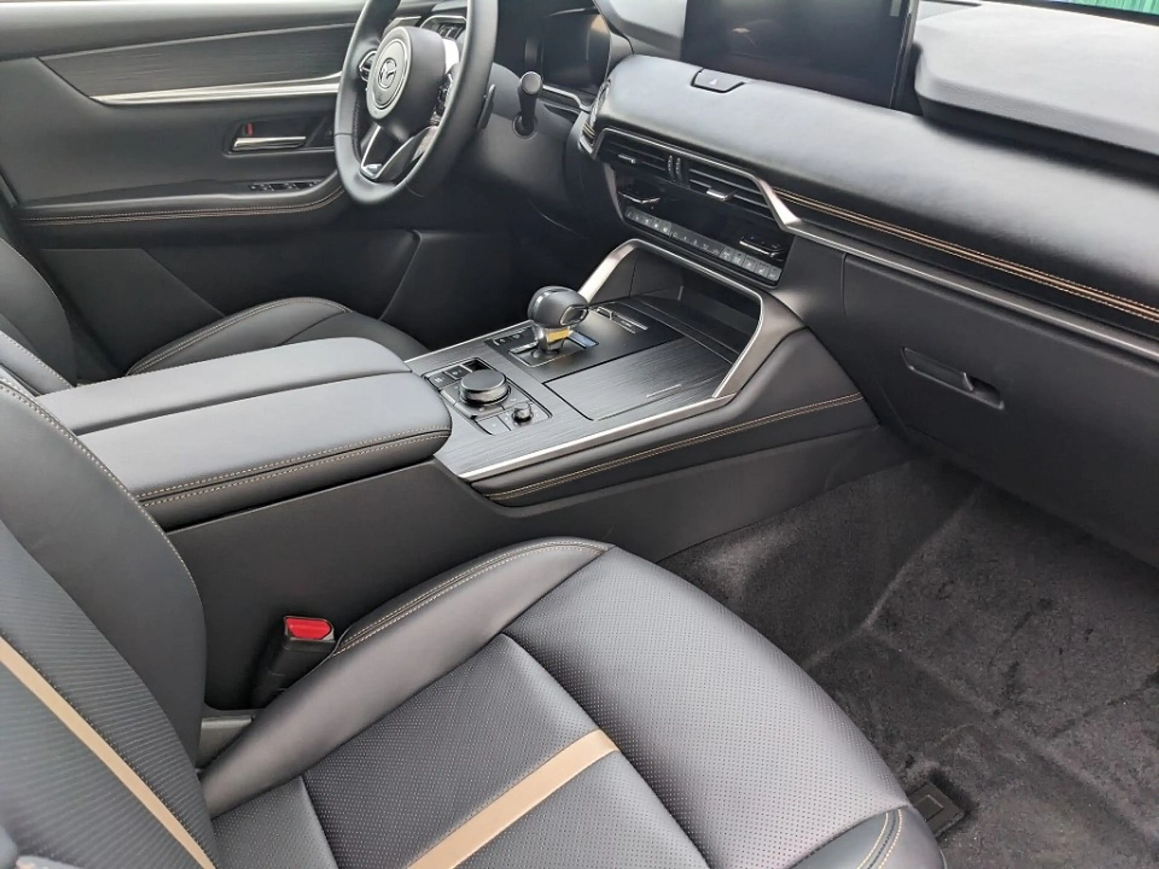 Mazda CX-80 3.3l (254PS) Homura / Takumi Plus 2026 Panodach — photo 9