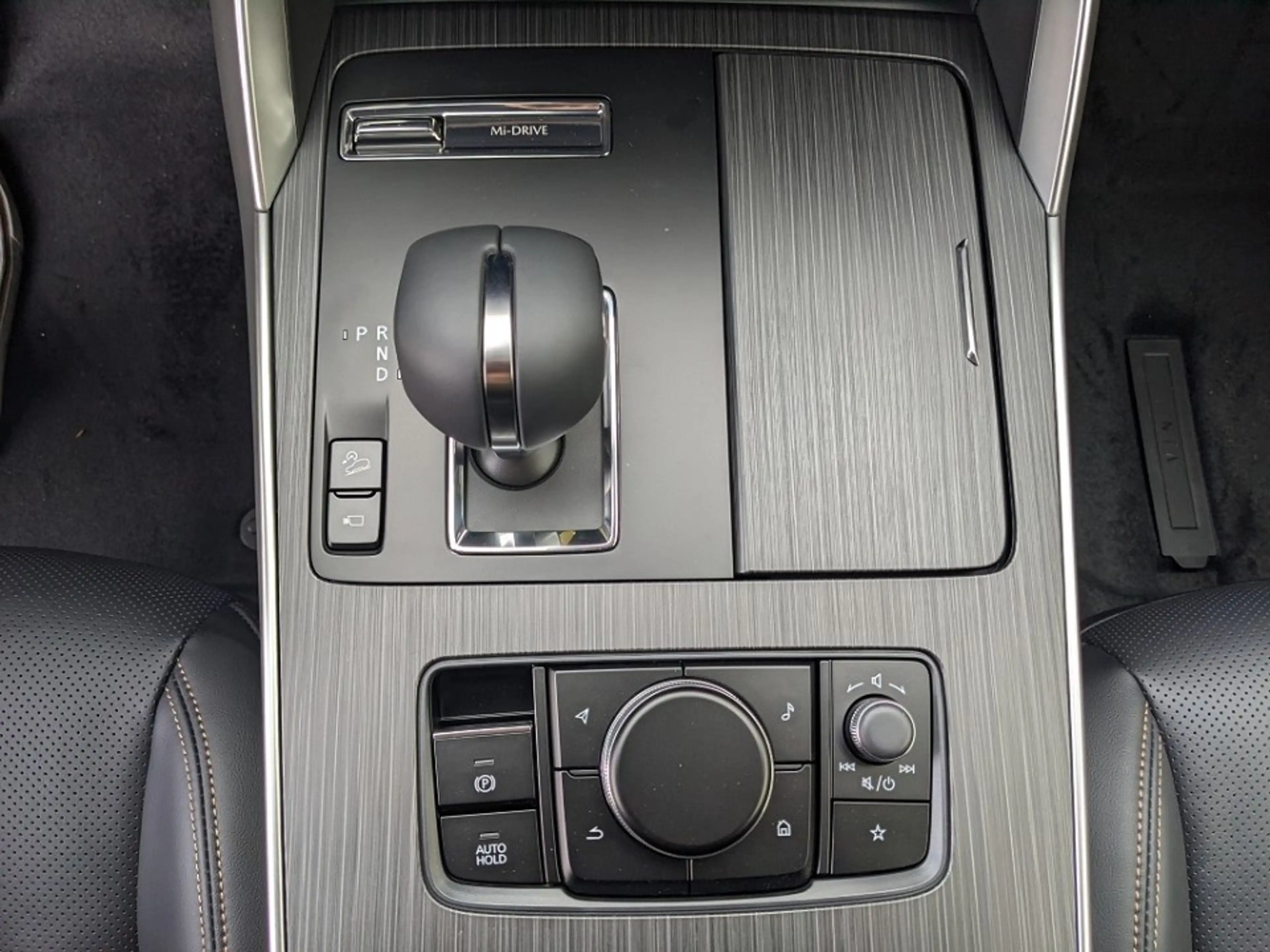 Mazda CX-80 3.3l (254PS) Homura / Takumi Plus 2026 Panodach — photo 15