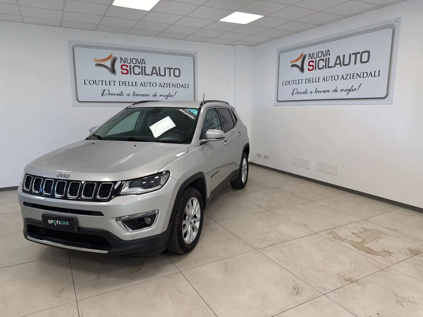 Jeep Compass II 2017 1.6 mjt Limited 2wd 120cv my20 srebrna - 2
