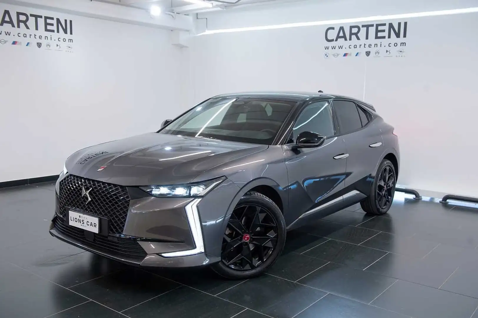 DS Automobiles Sonstige 4 BlueHDi 130 aut. Performance Line Grau - 1