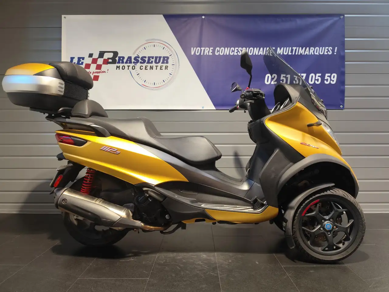 Piaggio MP3 500