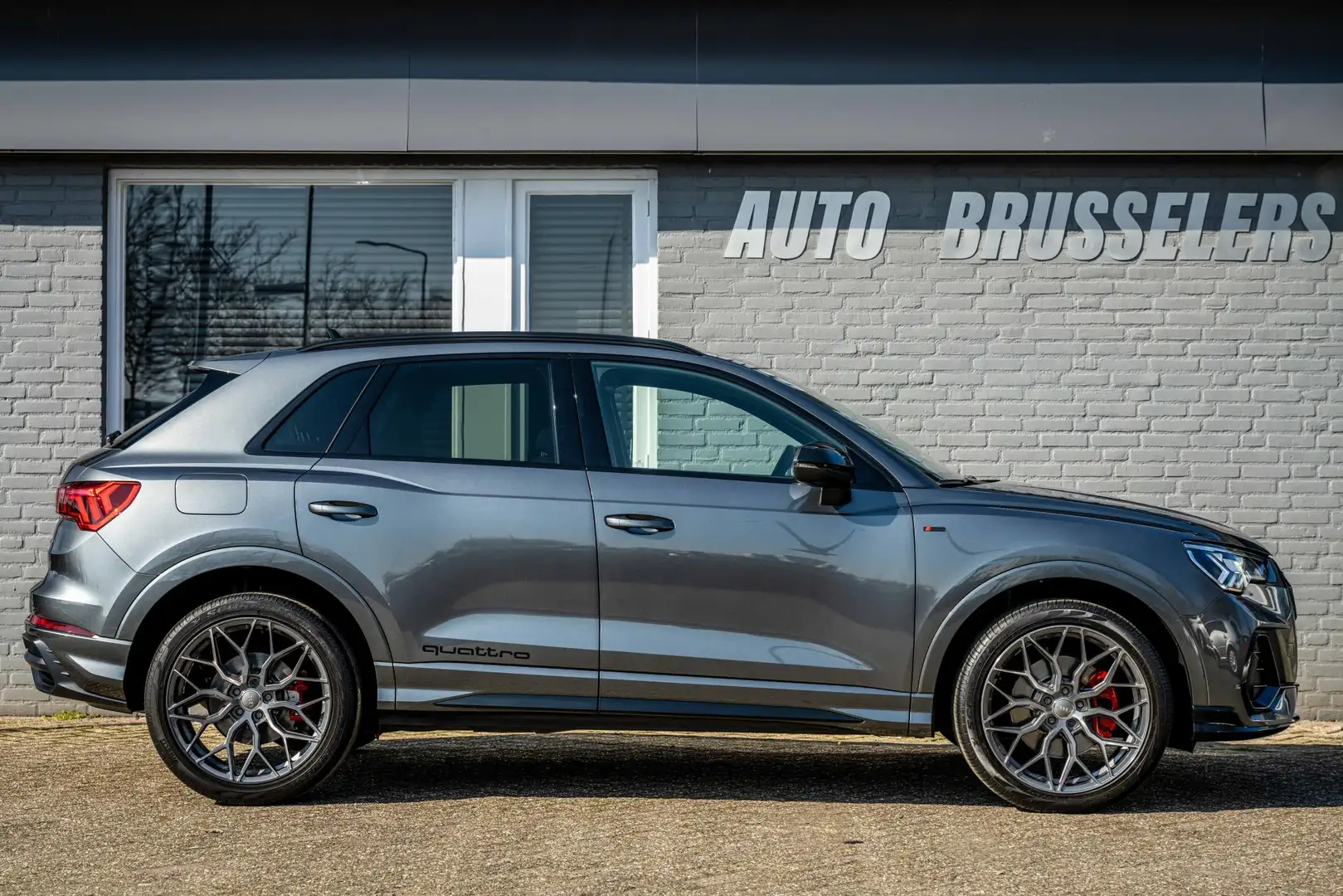 Audi Q3 40 TFSI quattro S edition Org.NL ZEER LUXE ! Gris - 2