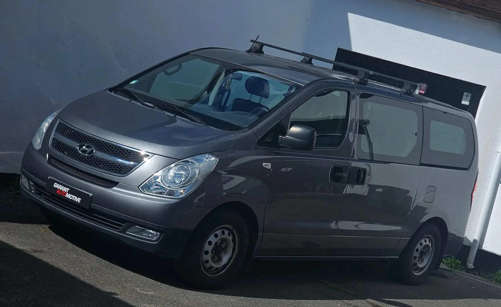 Hyundai H-1 PERFECTE TECHNISCHE STAAT / 6 ZIT. / 6 PLACES Grau - 2