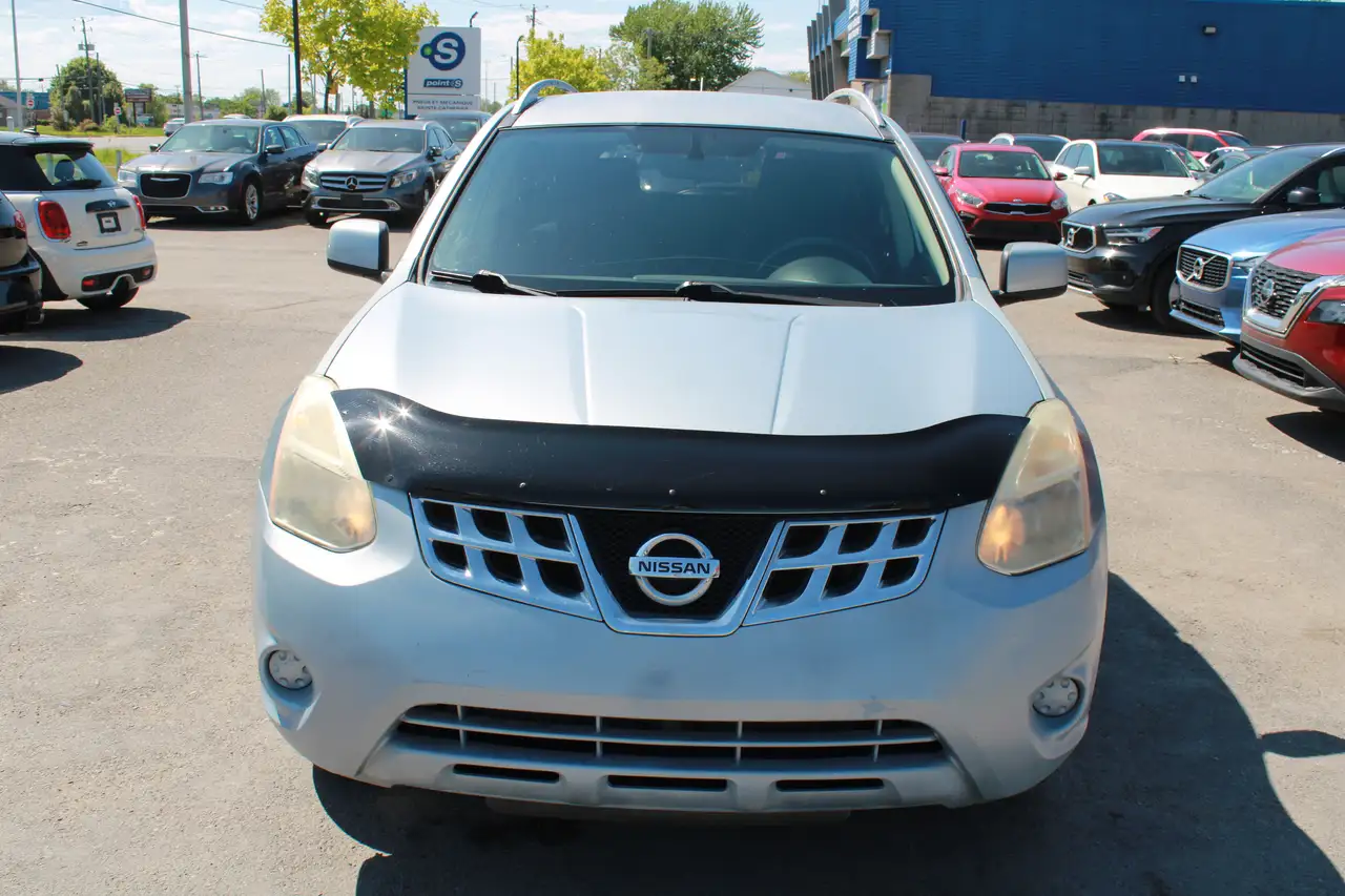 Nissan Rogue снимка Nissan Rogue