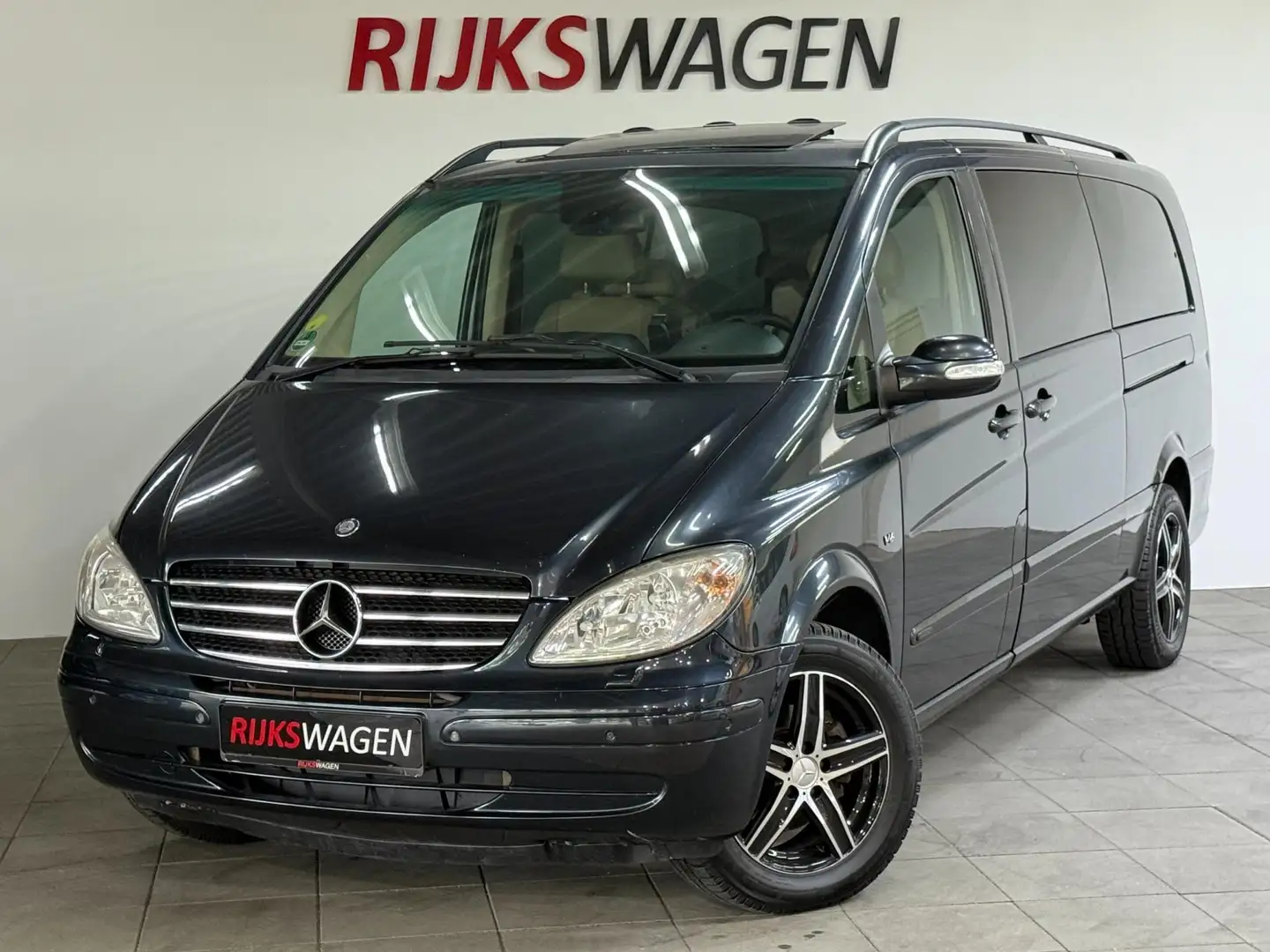 Mercedes-Benz Viano 3.5 V6 Ambiente Extra Lang Černá - 2
