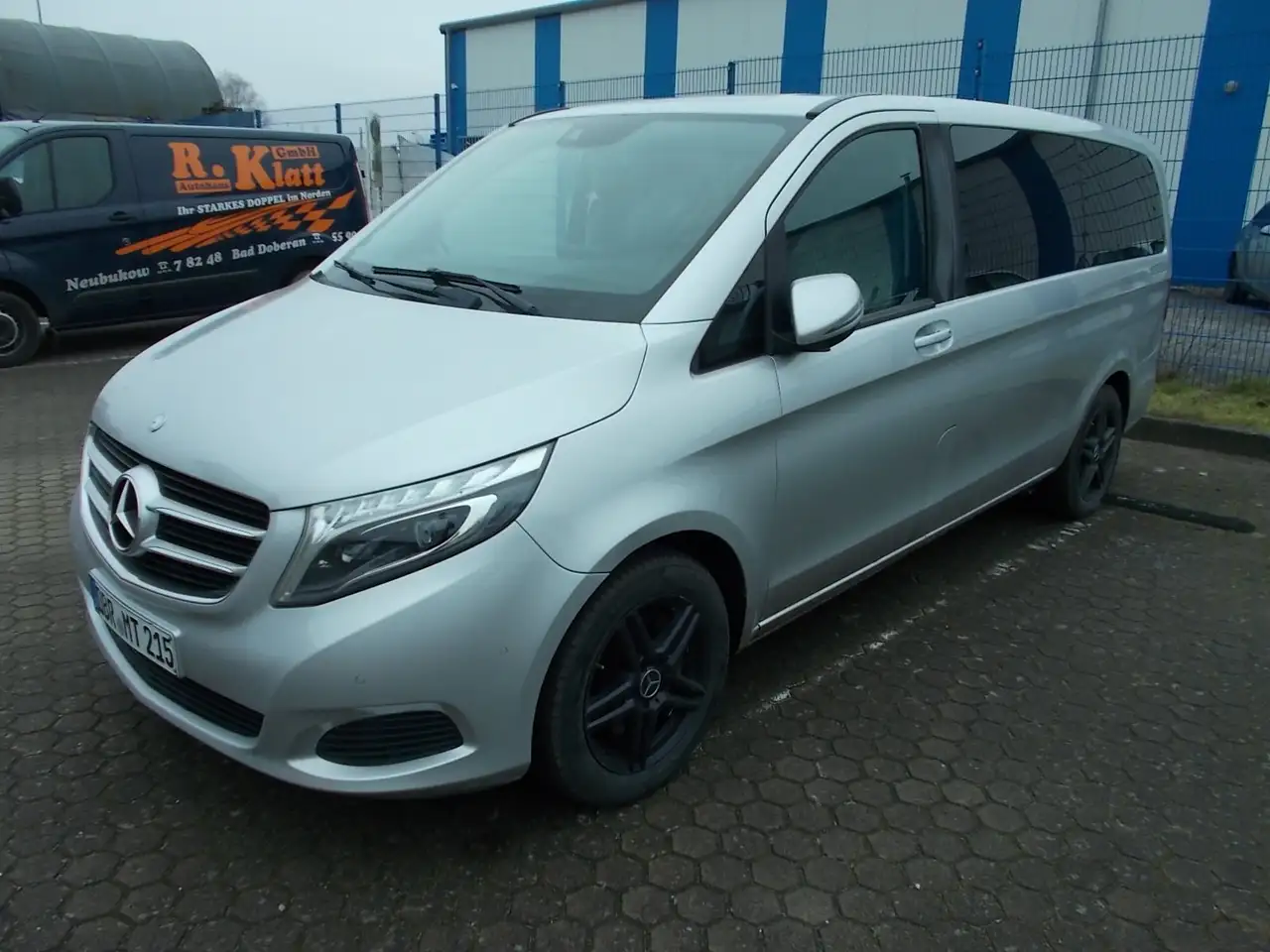 Mercedes-Benz V 250