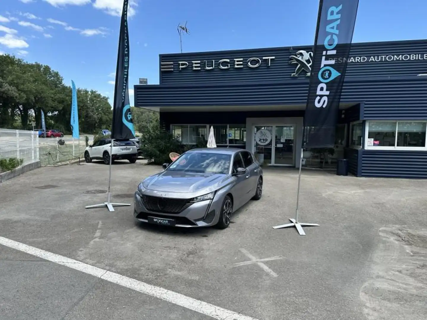 Peugeot 308 1.2 PureTech 130ch S\u0026S Allure EAT8 Gris - 1
