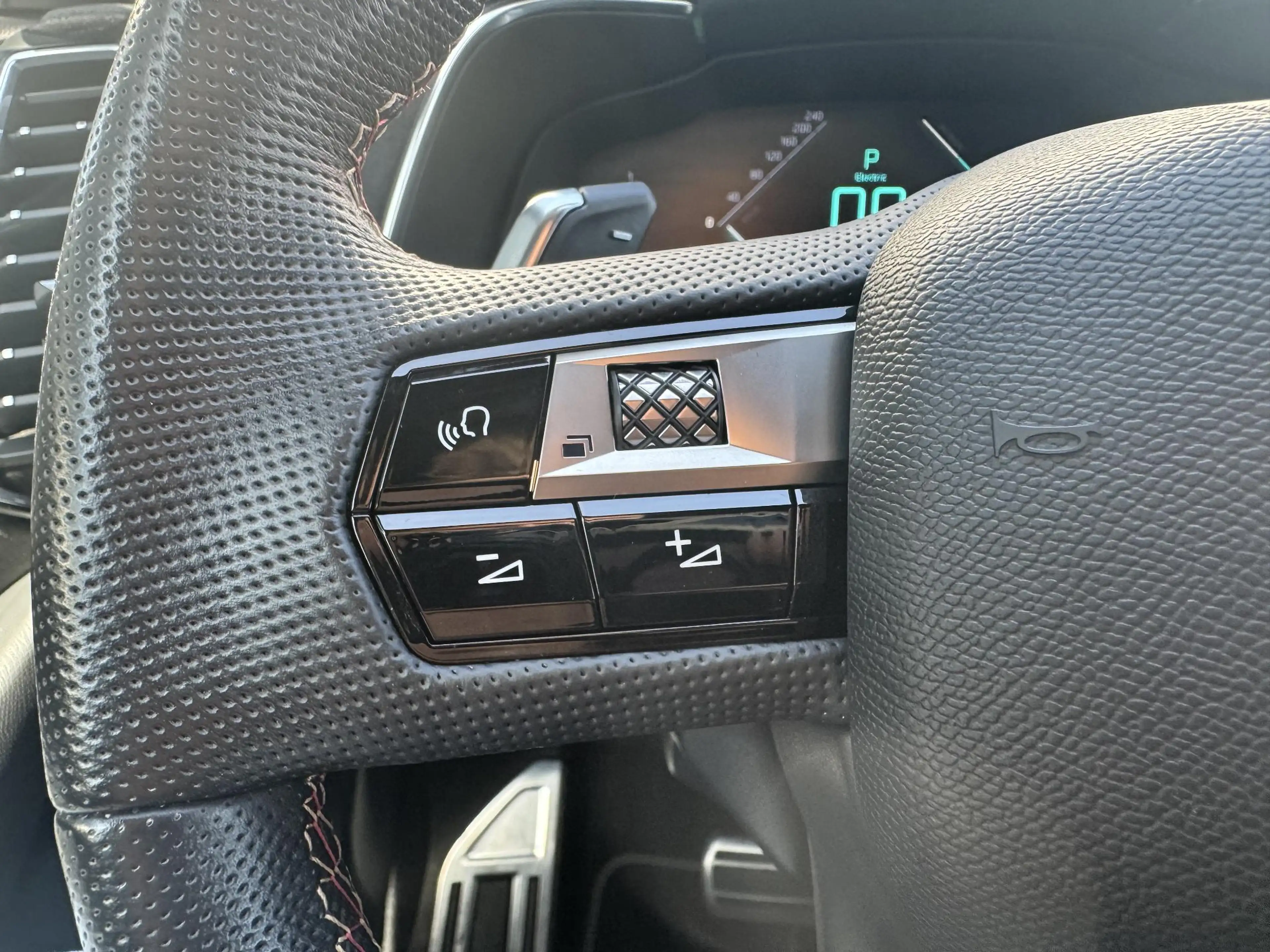 DS Automobiles DS 7 Crossback E-Tense Performance Line+ SOH 97% | Lederen bekled — photo 17