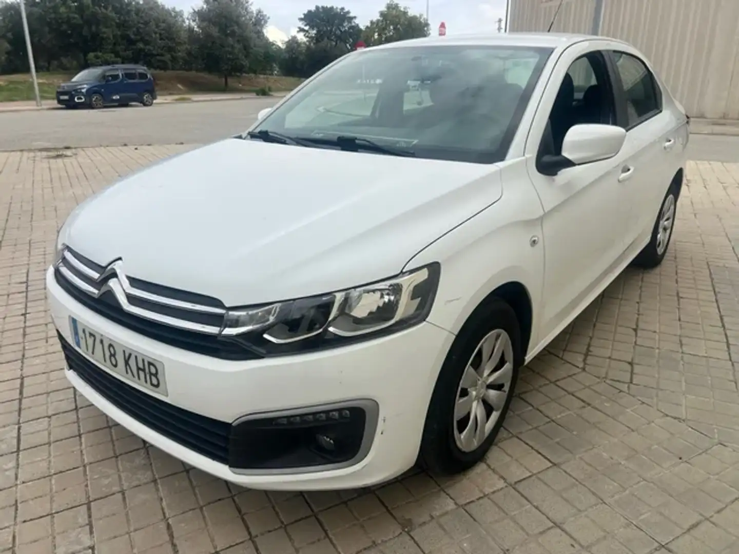 Citroen C-Elysée 1.2 PureTech Feel 82 Blanc - 1