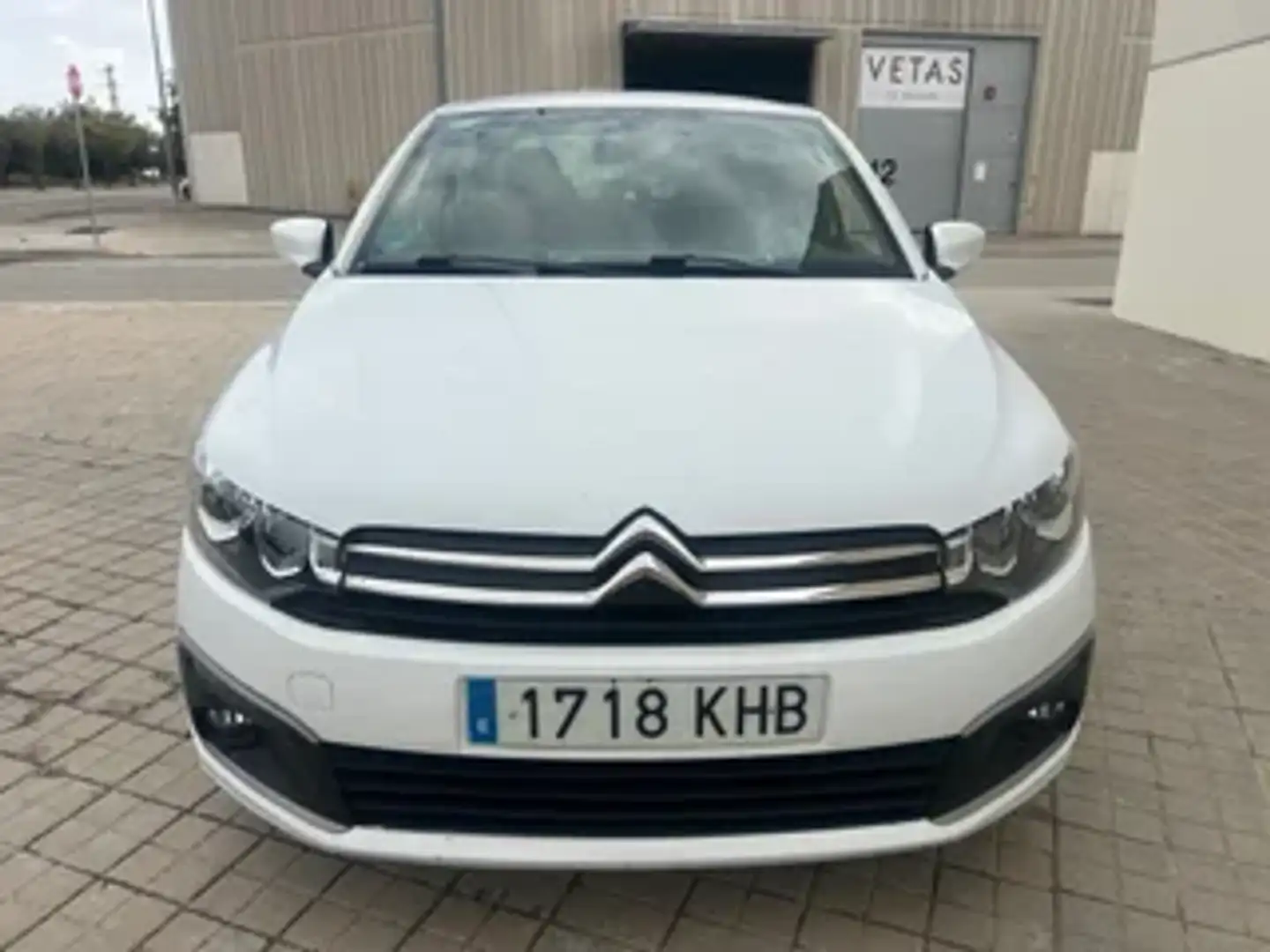 Citroen C-Elysée 1.2 PureTech Feel 82 Wit - 2
