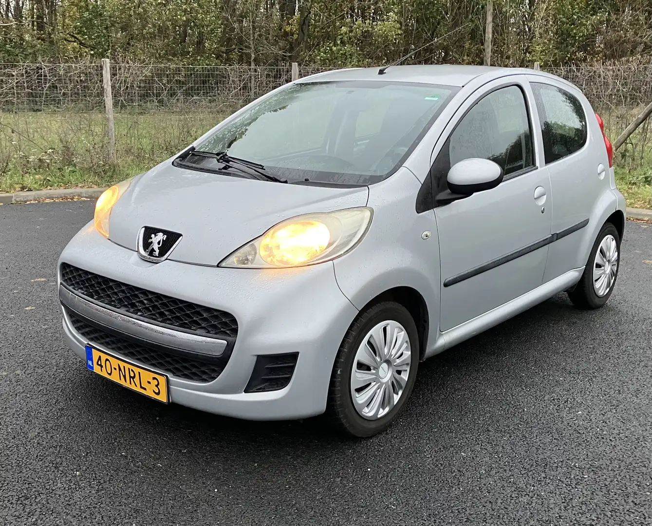 Peugeot 107 1.0-12V Automaat! - Airco - 4 Deurs Grijs - 1