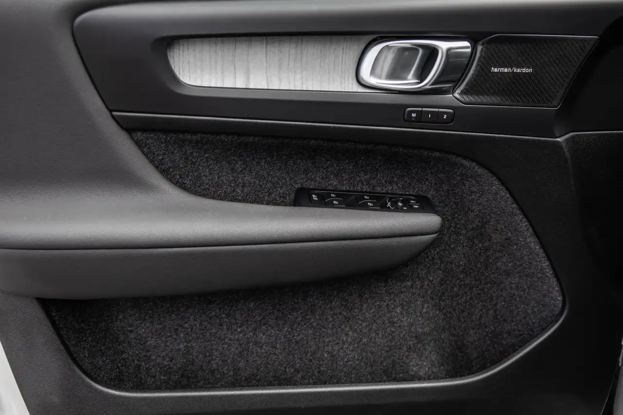 Volvo XC40 снимка Volvo XC40