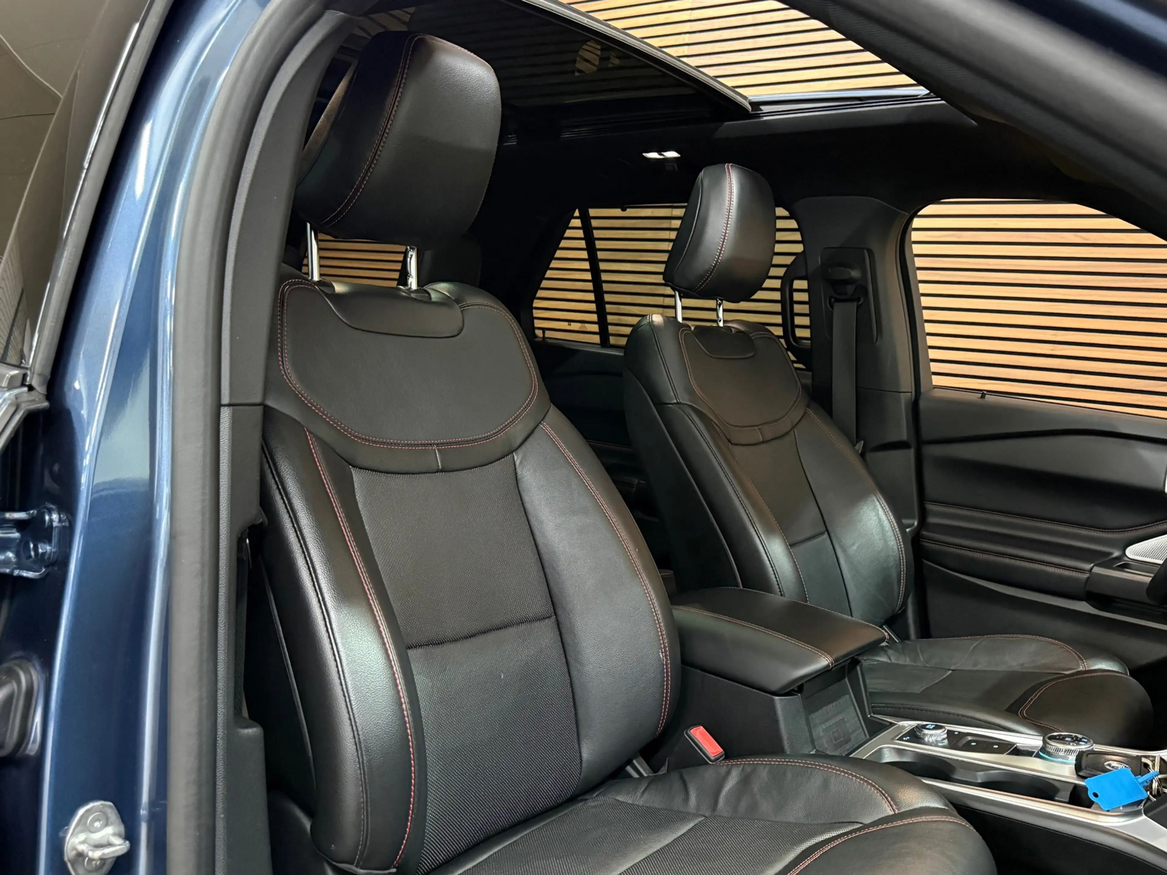 Ford Explorer 3.0 V6 PHEV ST-Line | 7p. | Black Style | Vol! | P — photo 6