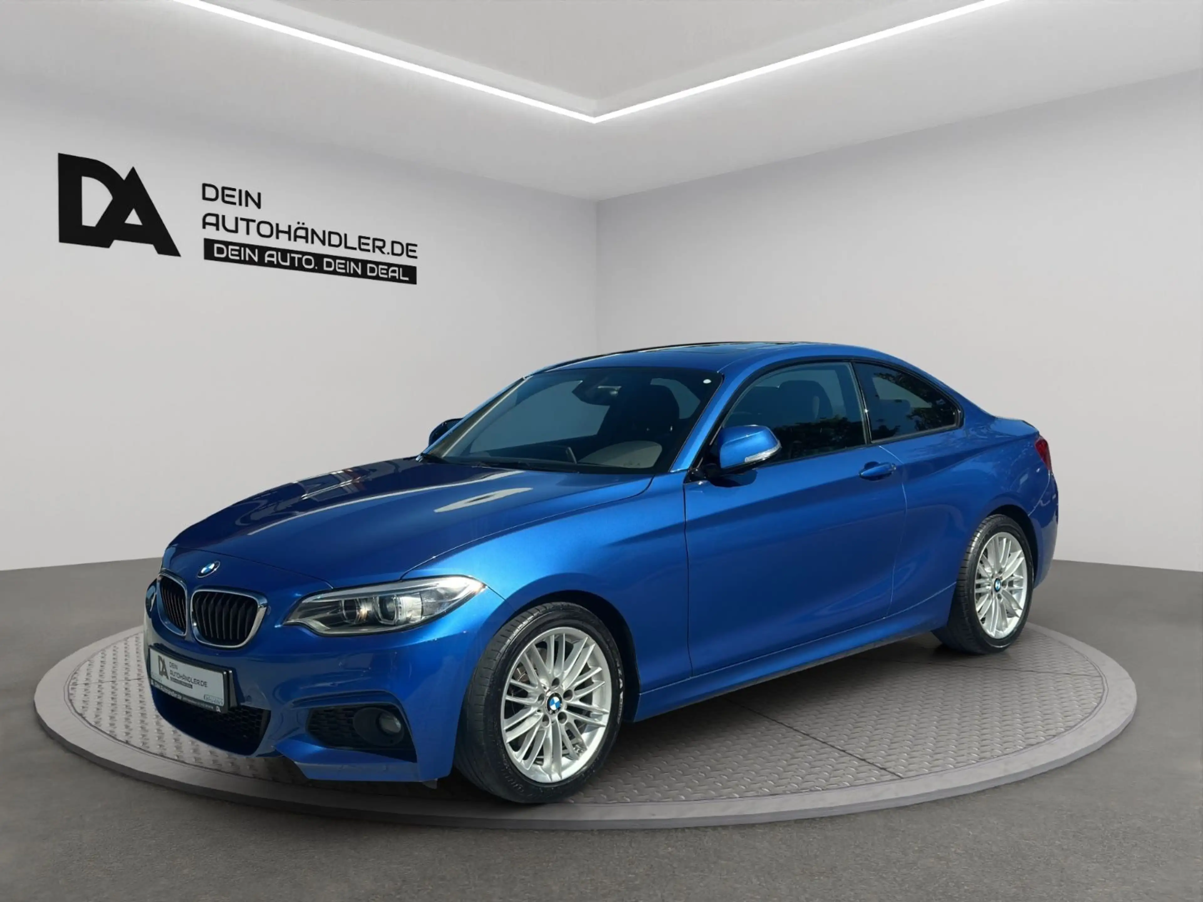 BMW 220 i Coupe*M SPORT*KAMERA*1.HAND* — photo 2