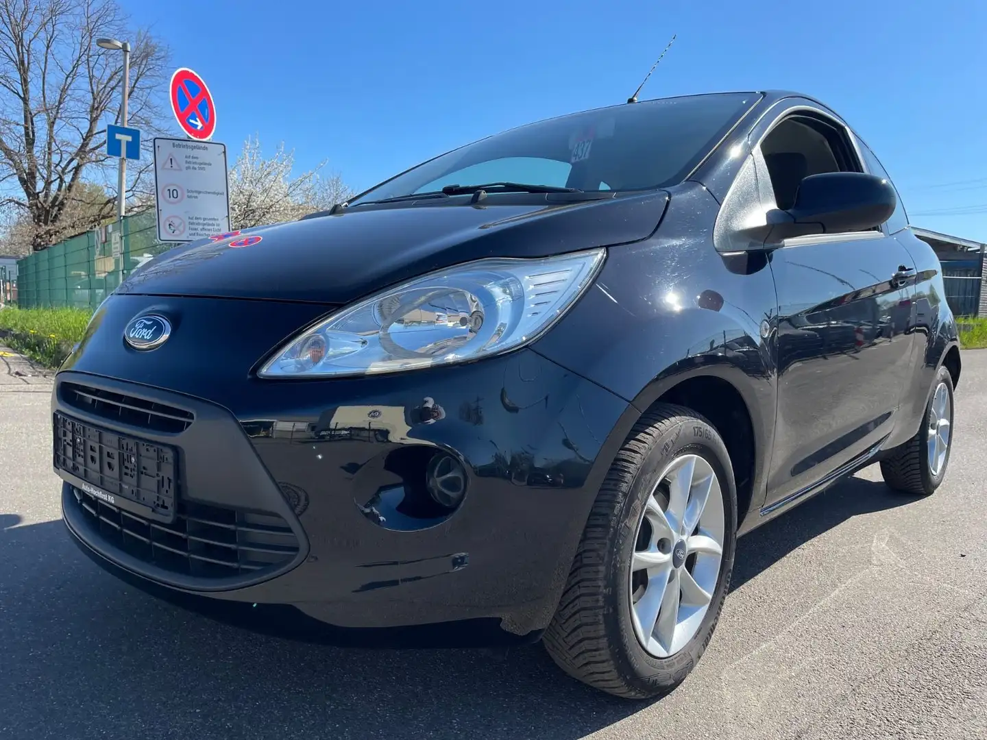 Ford Ka/Ka+ Cool & Sound Edition "Nur 62000KM" Schwarz - 2