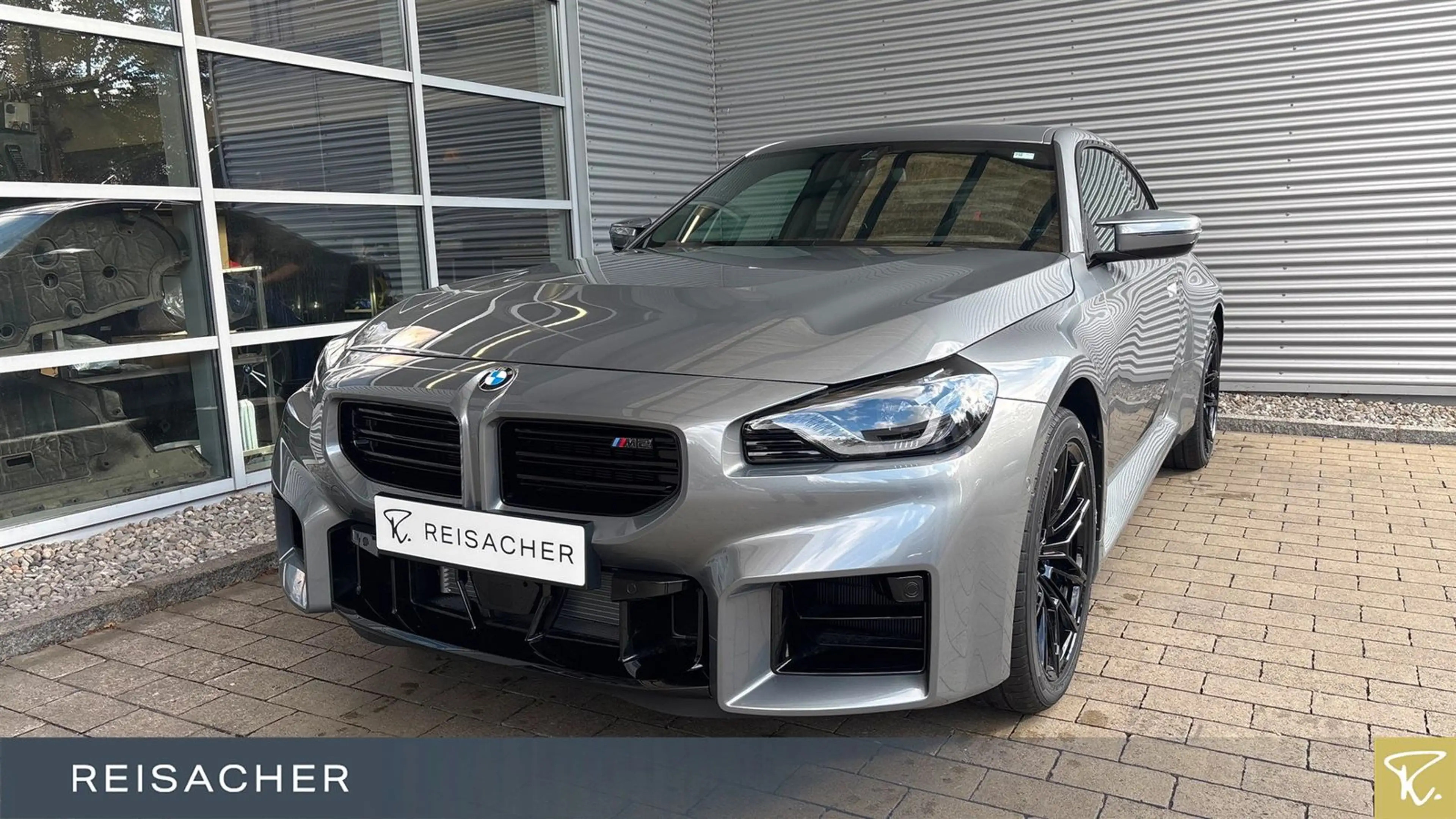 BMW M2 Coupé Fahrassistenzsysteme Sitzheizung DAB