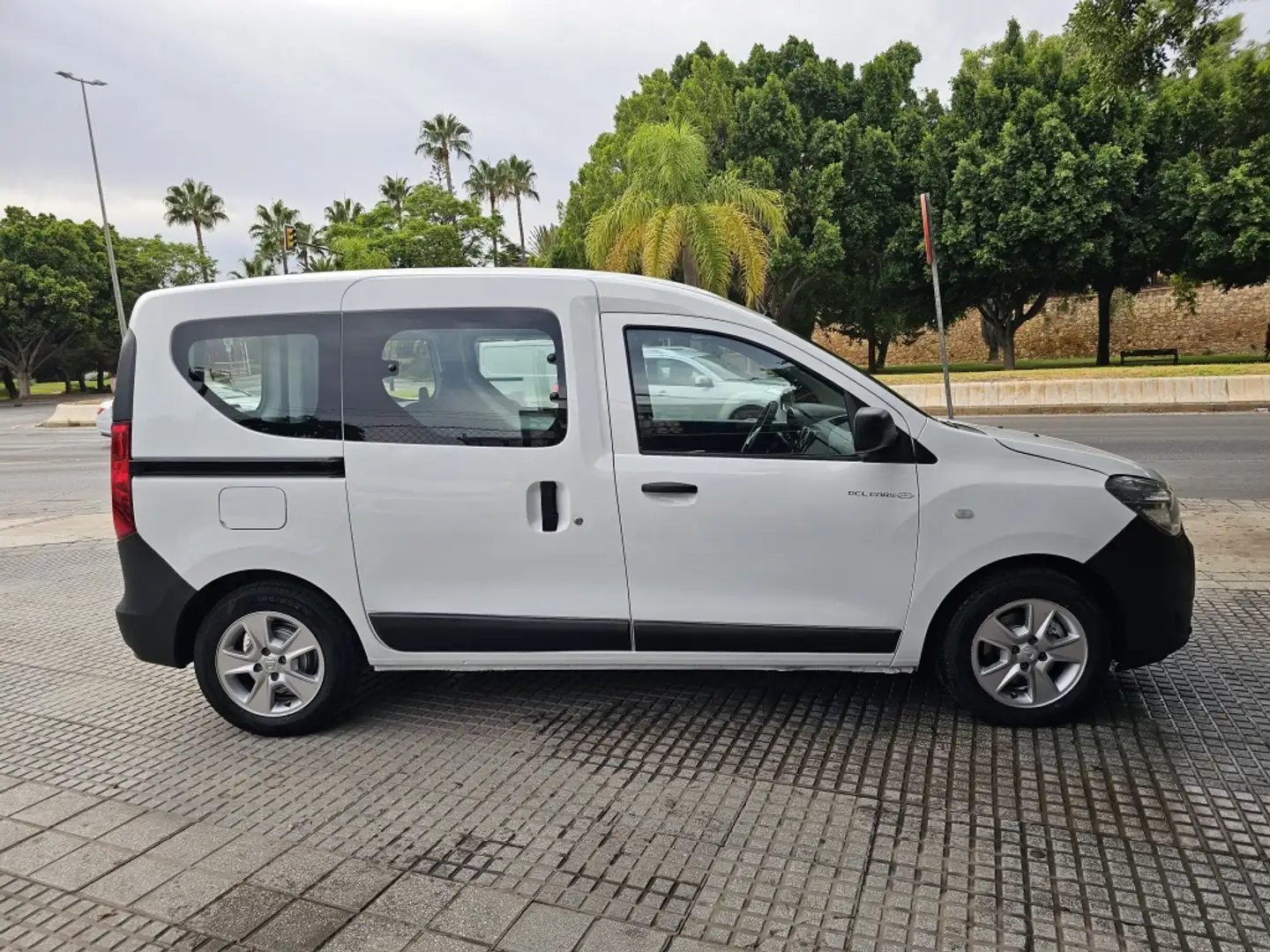 Dacia Dokker 1.5Blue dCi Essential 70kW Blanc - 1