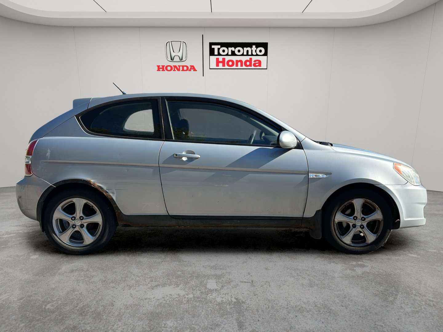 2009 Hyundai ACCENT Hatchback 3-Door
