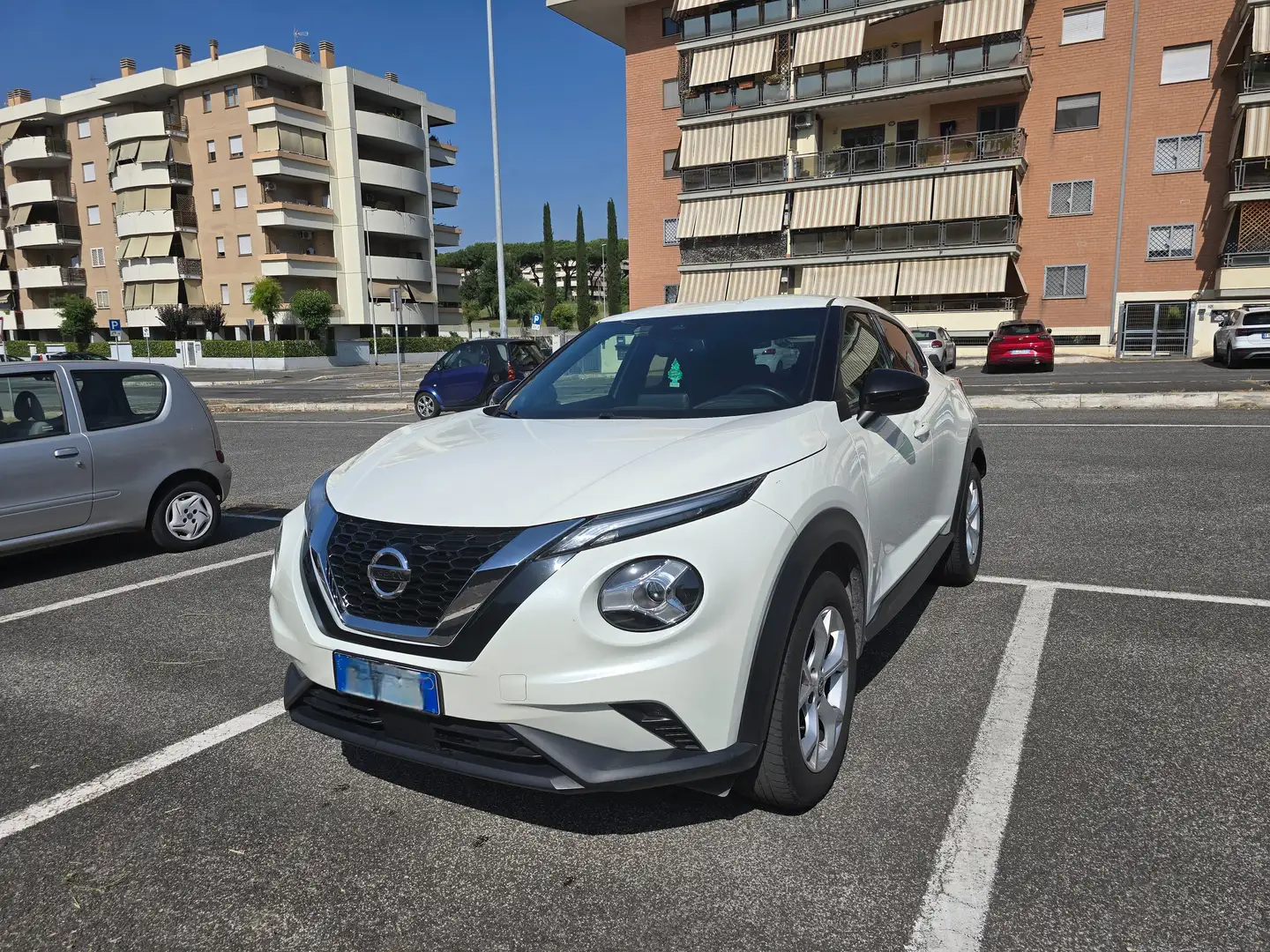 Nissan Juke Juke 1.0 dig-t N-Connecta 114cv Bianco - 2