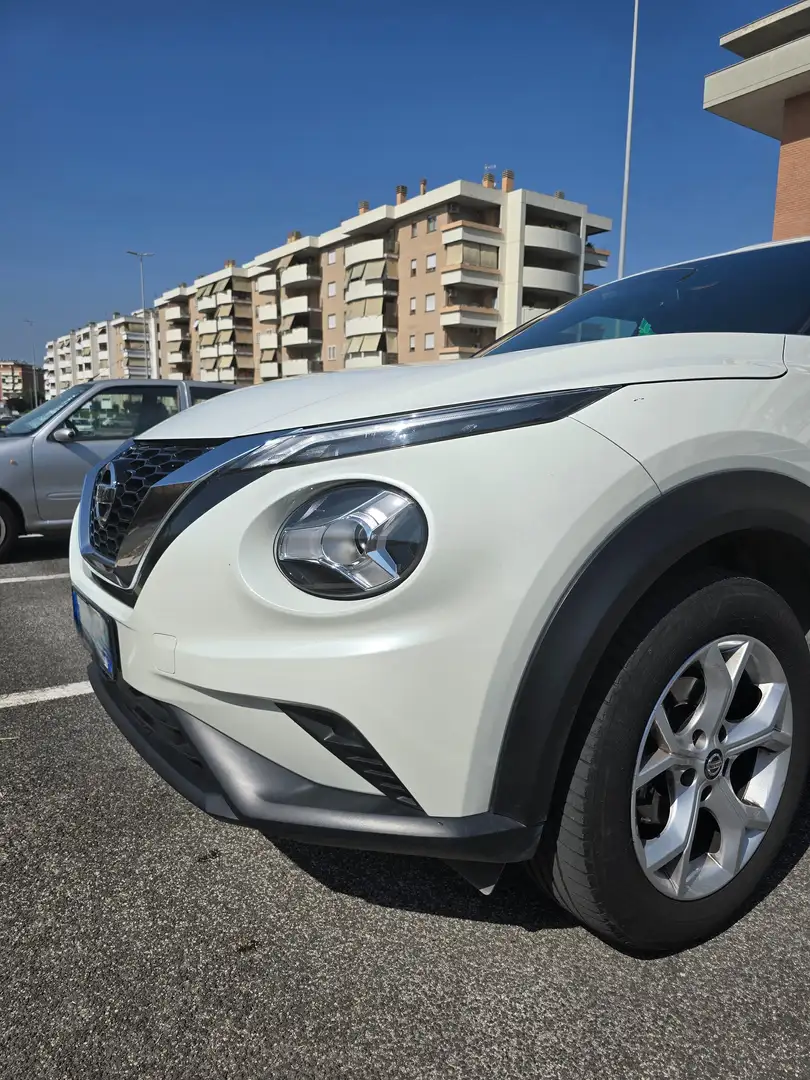 Nissan Juke Juke 1.0 dig-t N-Connecta 114cv Bianco - 1