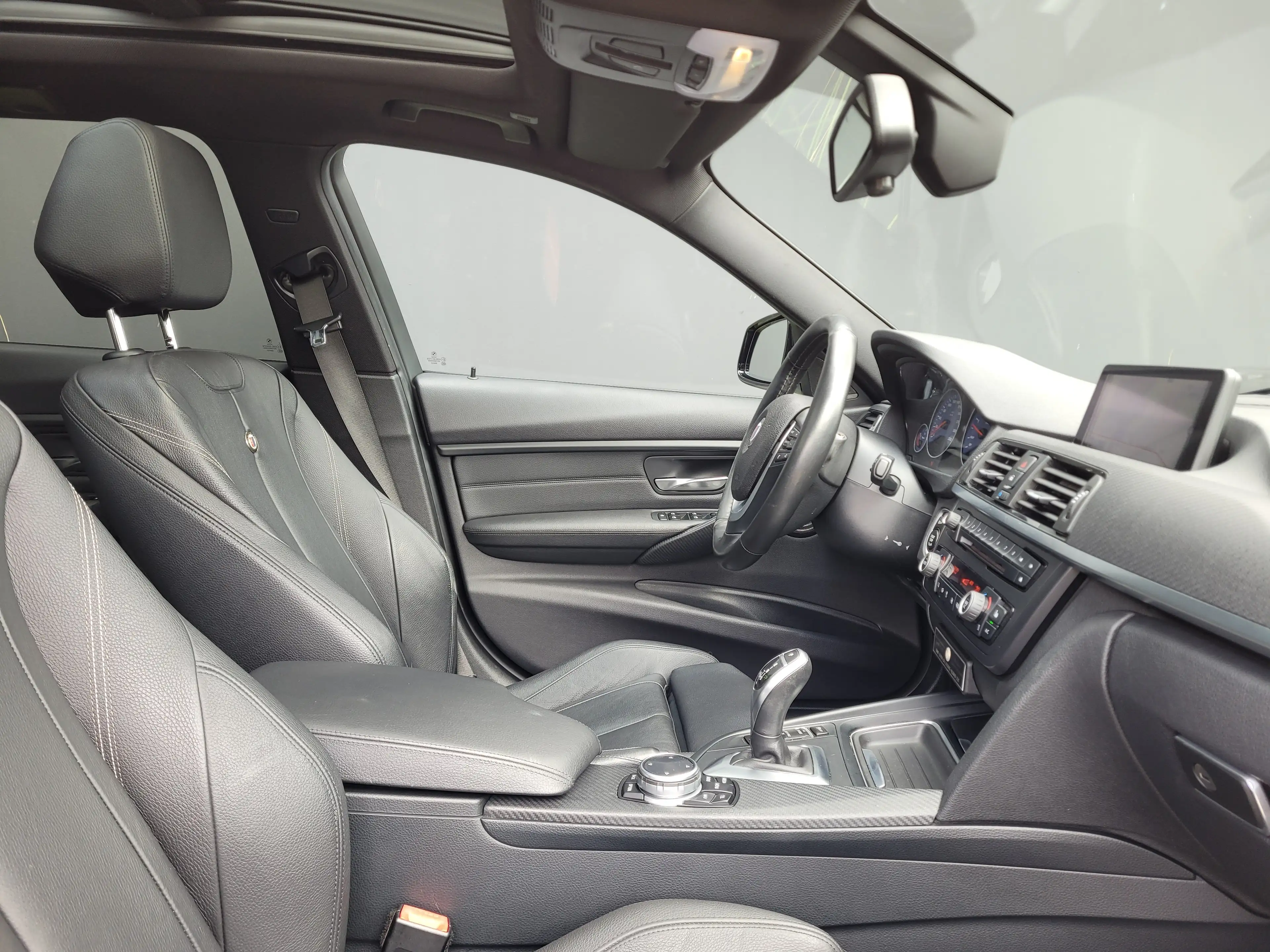 Alpina D3 Touring Biturbo Switch-Tronic*HK*PANO DAK*MEMORY* — photo 10