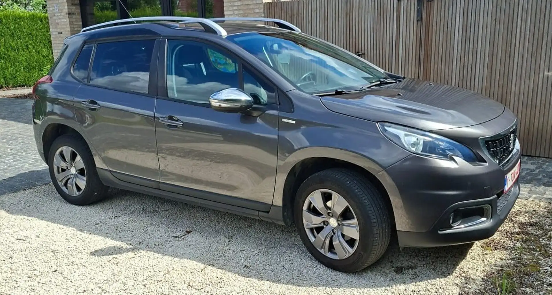 Peugeot 2008 2008 PureTech 82 Style Gris - 1