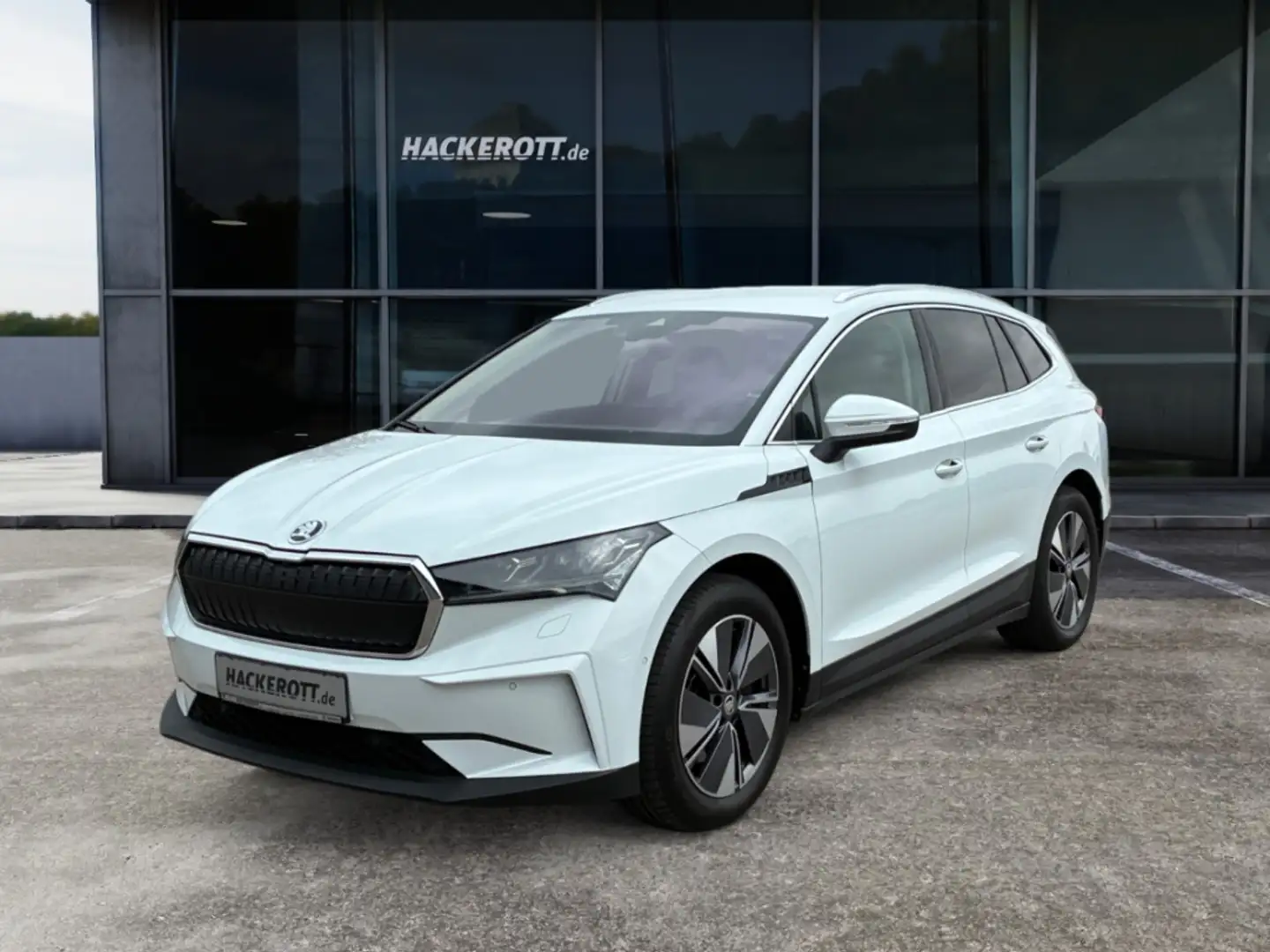 Skoda Enyaq Loft 80 82 kWh PDC AHK ACC Navi Rückfahrk. *Batter Weiß - 1
