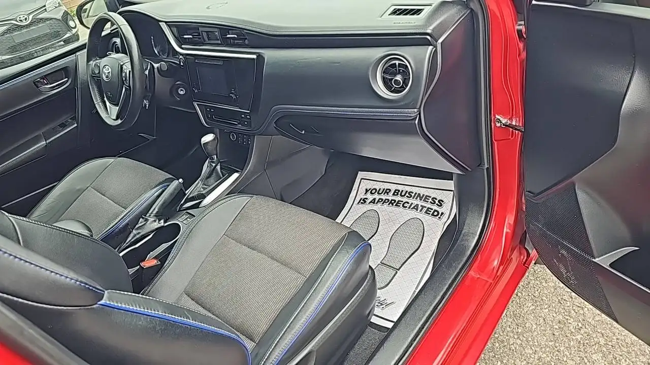 Toyota Corolla снимка Toyota Corolla