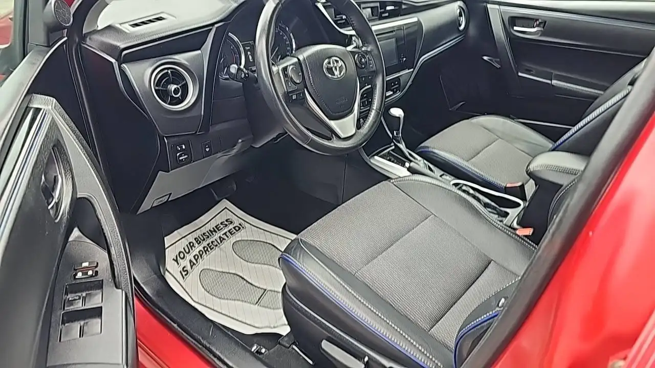 Toyota Corolla снимка Toyota Corolla