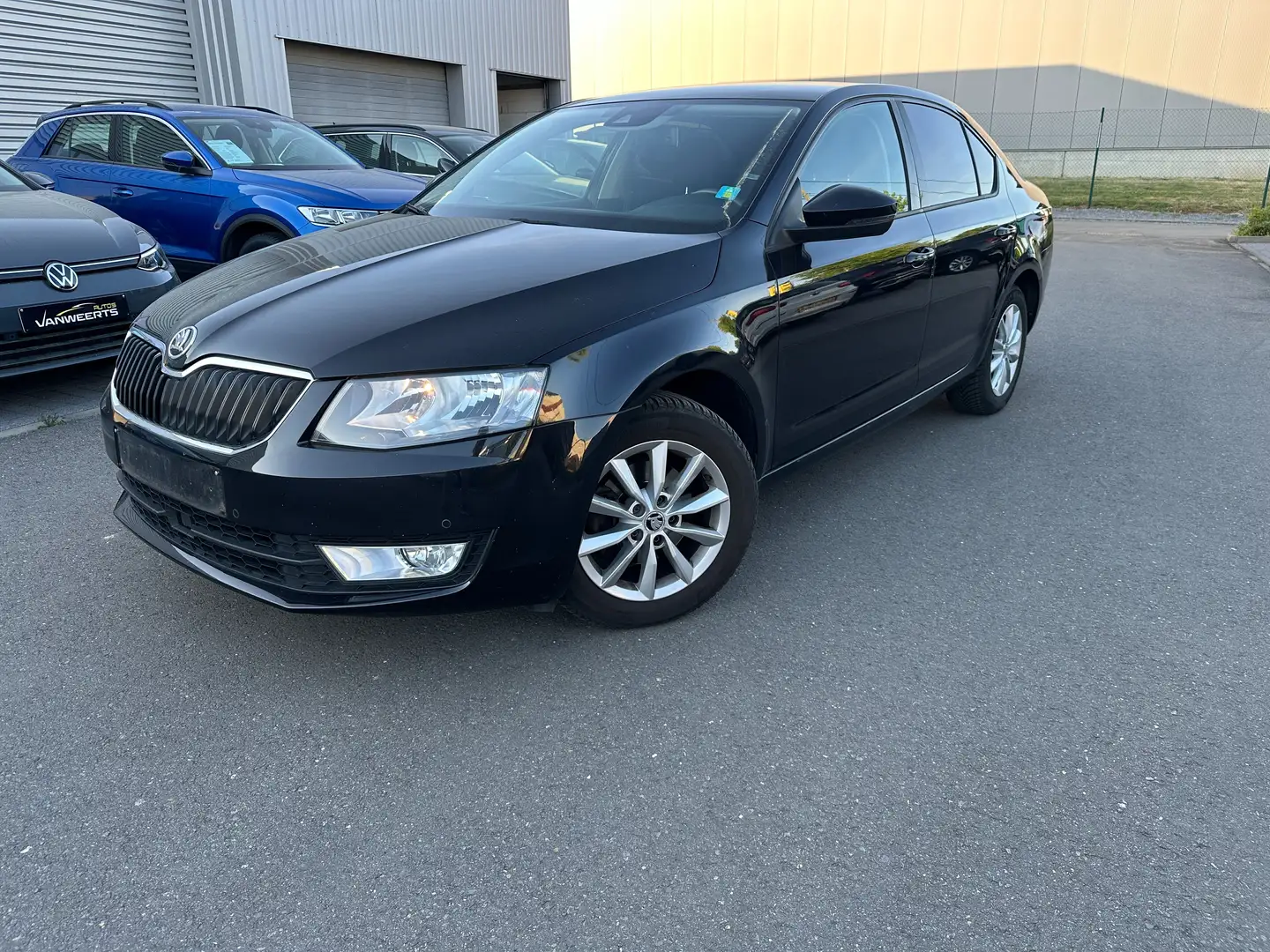 Skoda Octavia 1.4 TSI benzine (50 liter tank) + CNG Černá - 1
