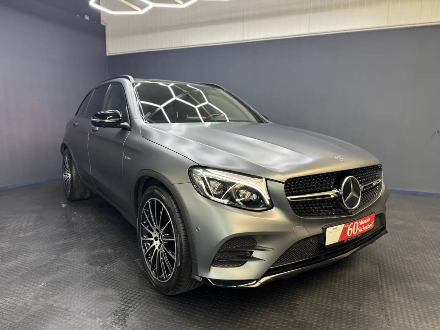 Mercedes-Benz GLC 43 AMG 4Matic*3J.Garantie*VOLL*HUD*MATT*PANO Сірий - 1