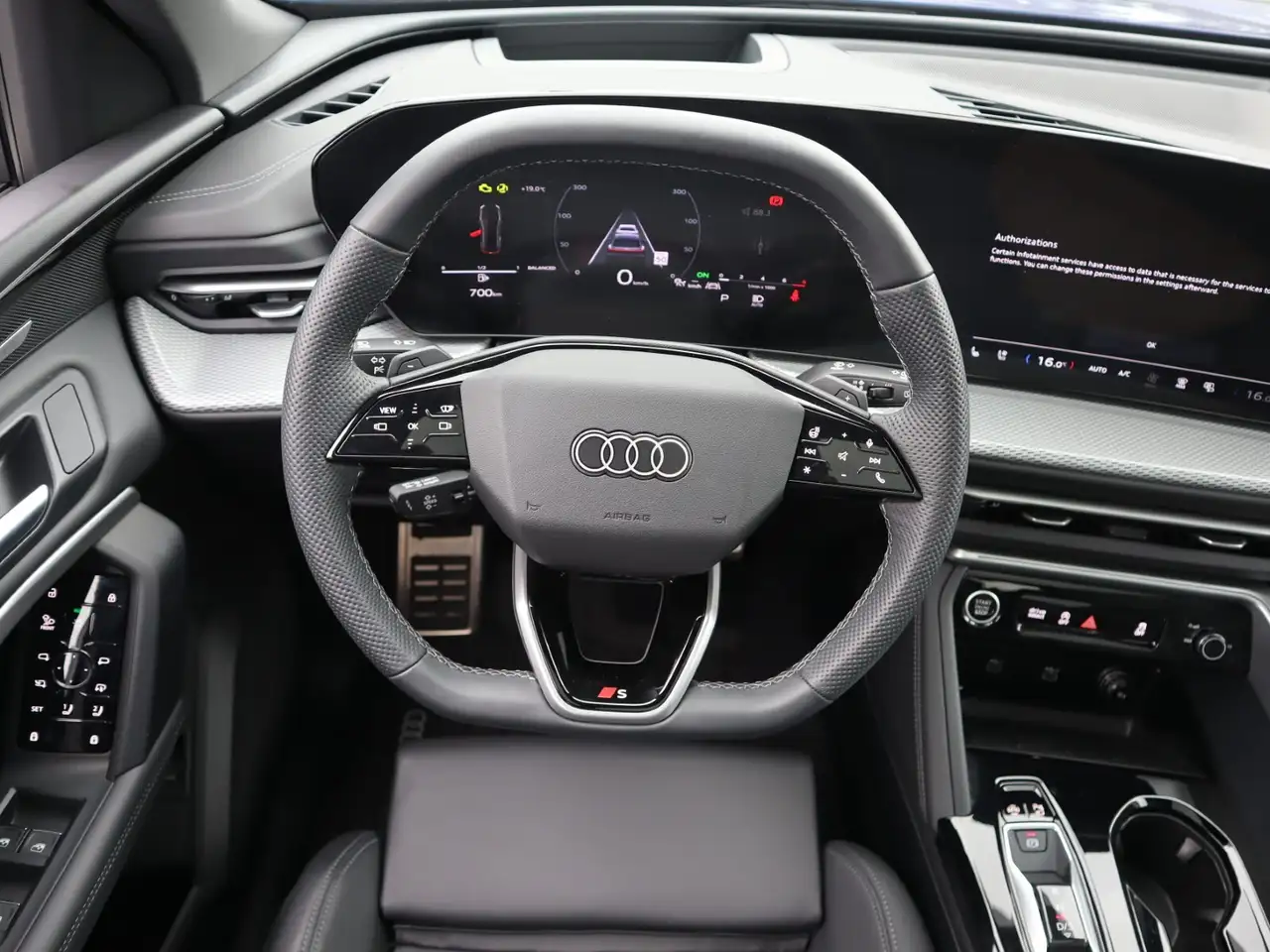 Audi Q5 photo Audi Q5