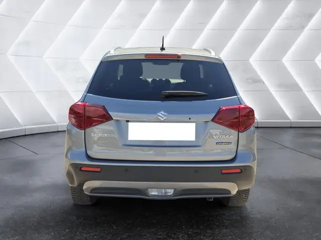 Suzuki Vitara view 3
