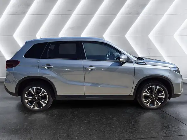 Suzuki Vitara view 5