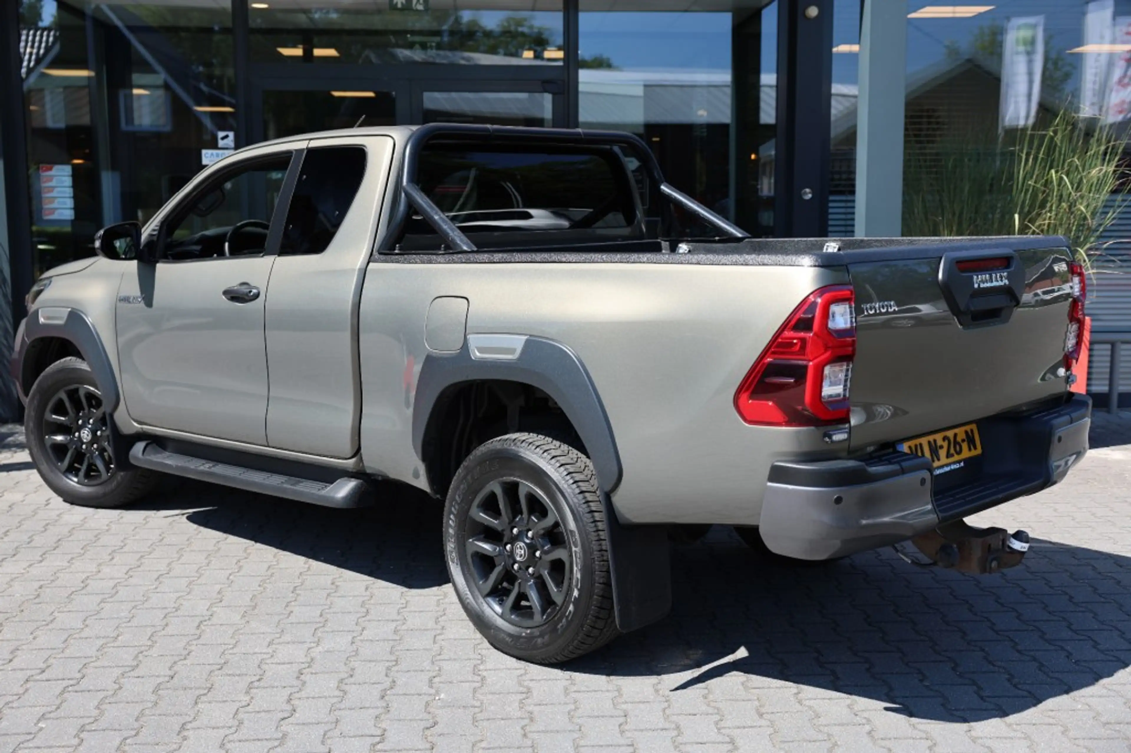 Toyota Hilux 2.8 D-4D X-TRA CAB INVINCIBLE A/T 4WD VAN — photo 4