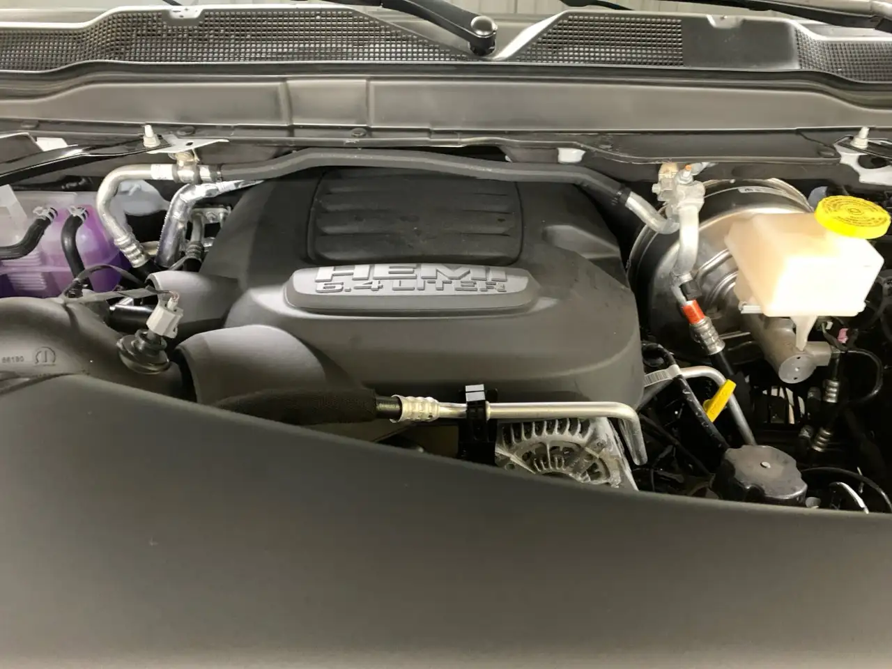 RAM 3500 снимка RAM 3500