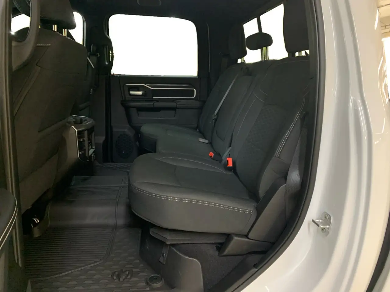 RAM 3500 снимка RAM 3500