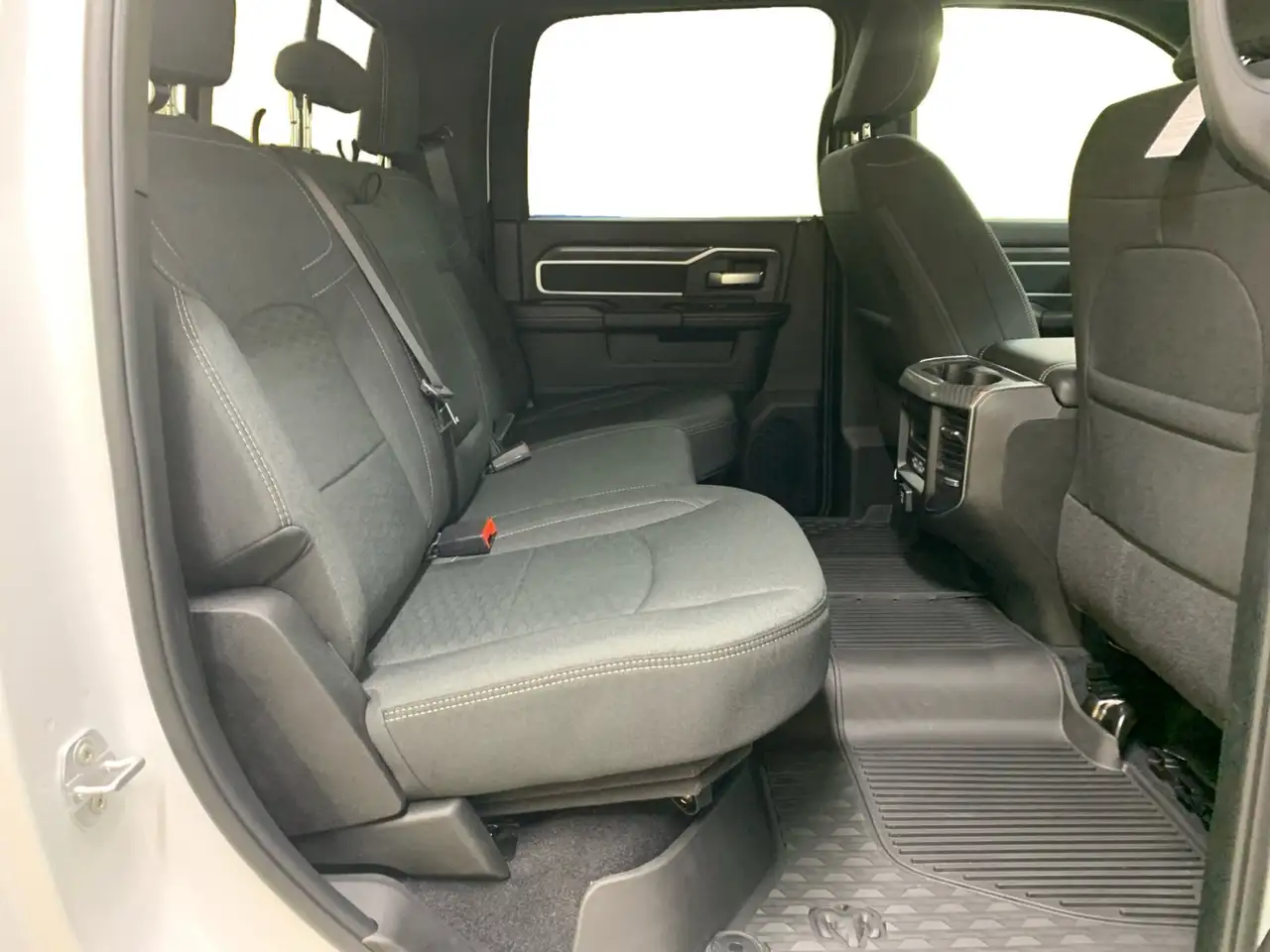 RAM 3500 снимка RAM 3500
