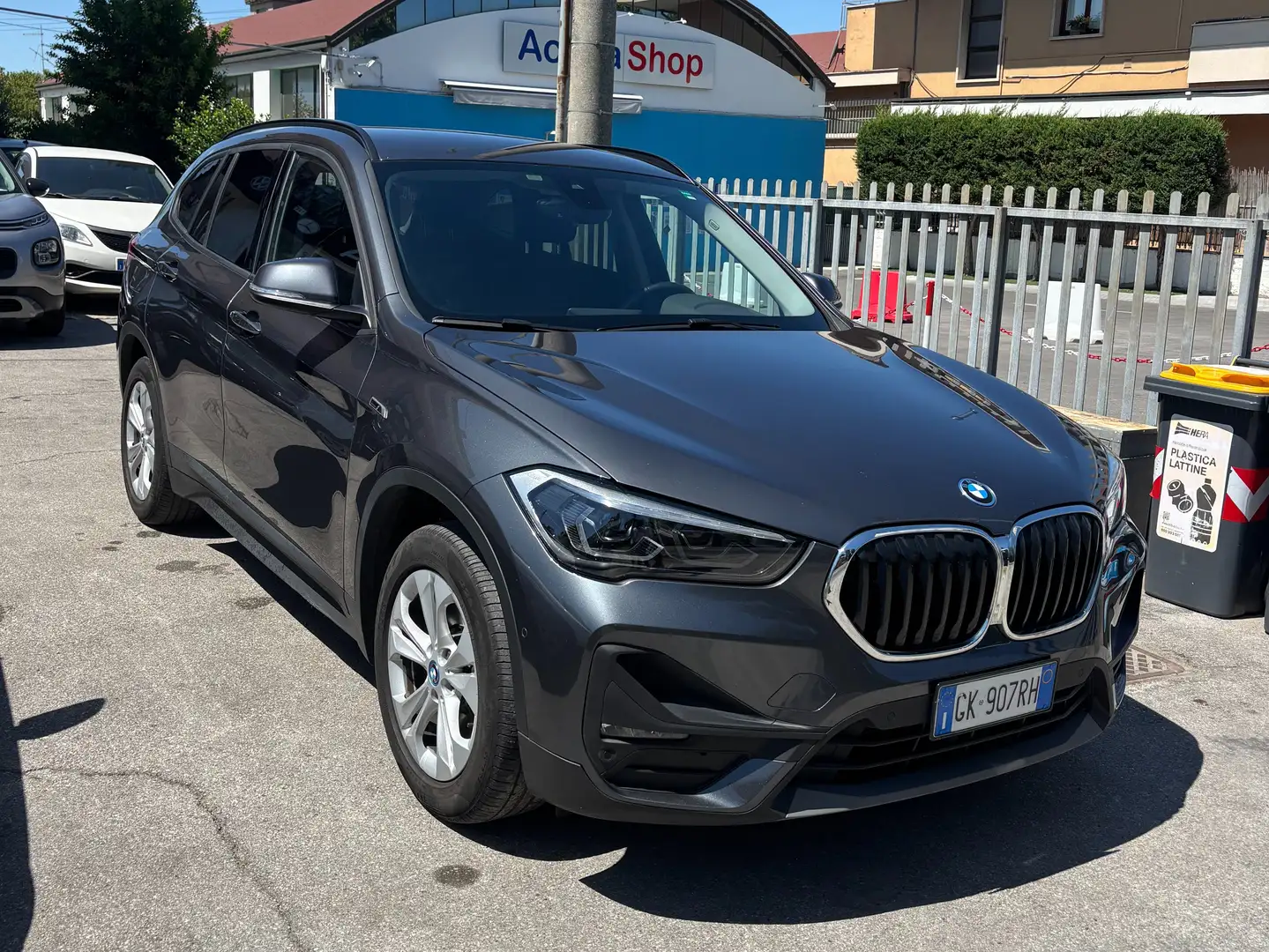 BMW X1 X1 F48  xdrive25e Sport auto NESSUN VINCOLO Grigio - 2