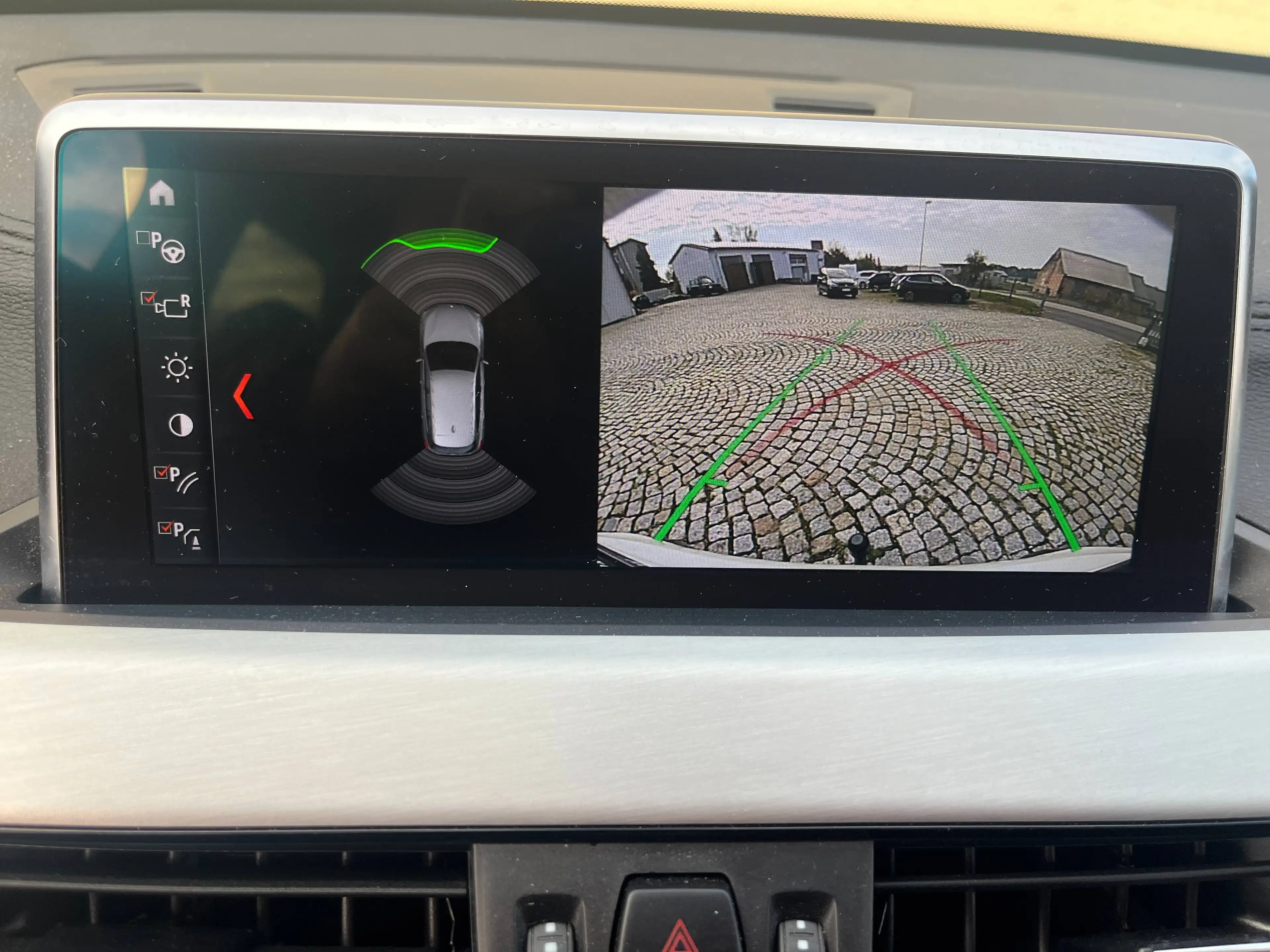 BMW X1 xDrive 18 d M Sport — photo 22